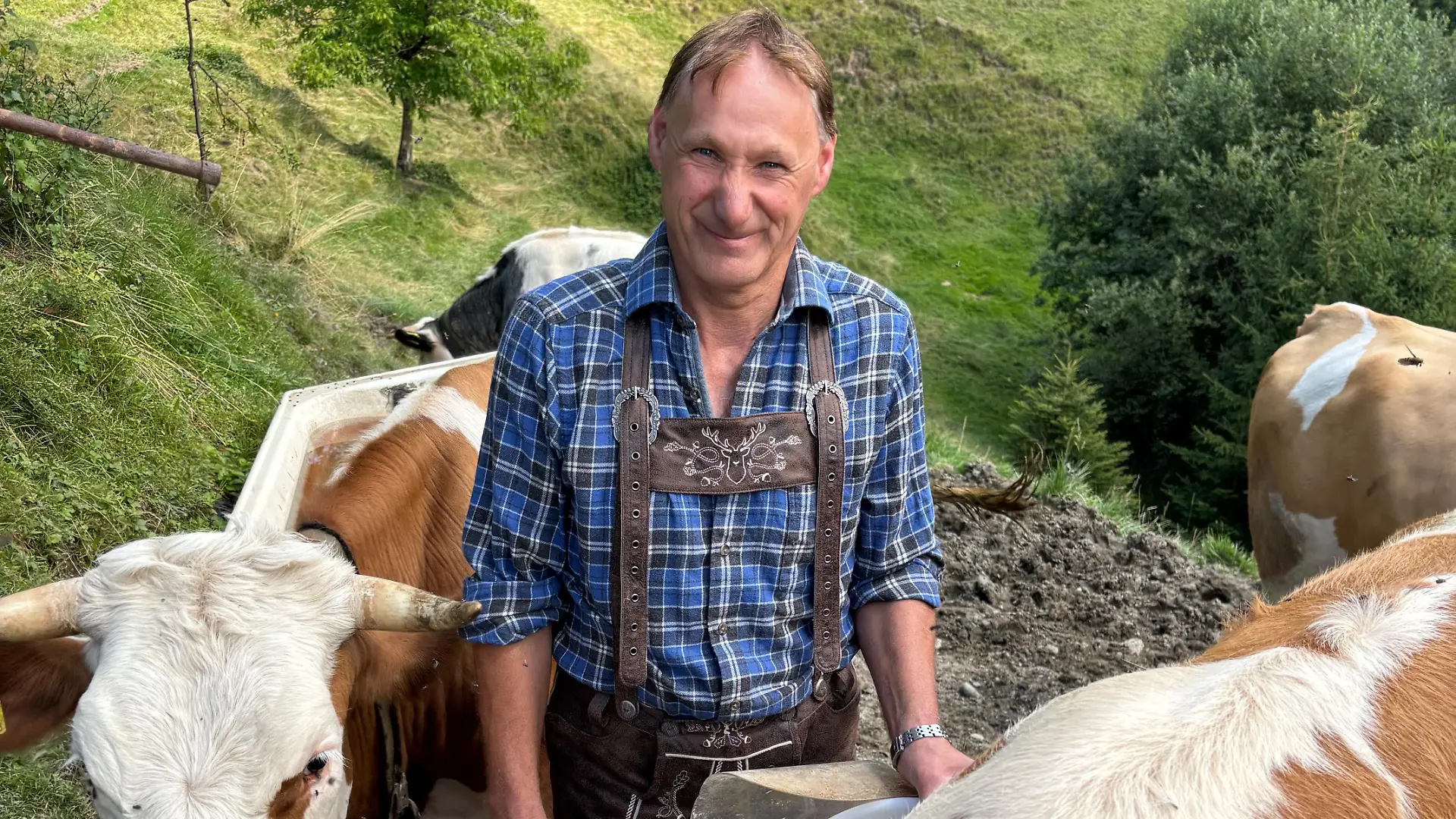 Franz aus Tirol, Österreich.

+++ Die Verwendung des sendungsbezogenen Materials ist nur mit dem Hinweis und Verlinkung auf RTL+ gestattet. +++