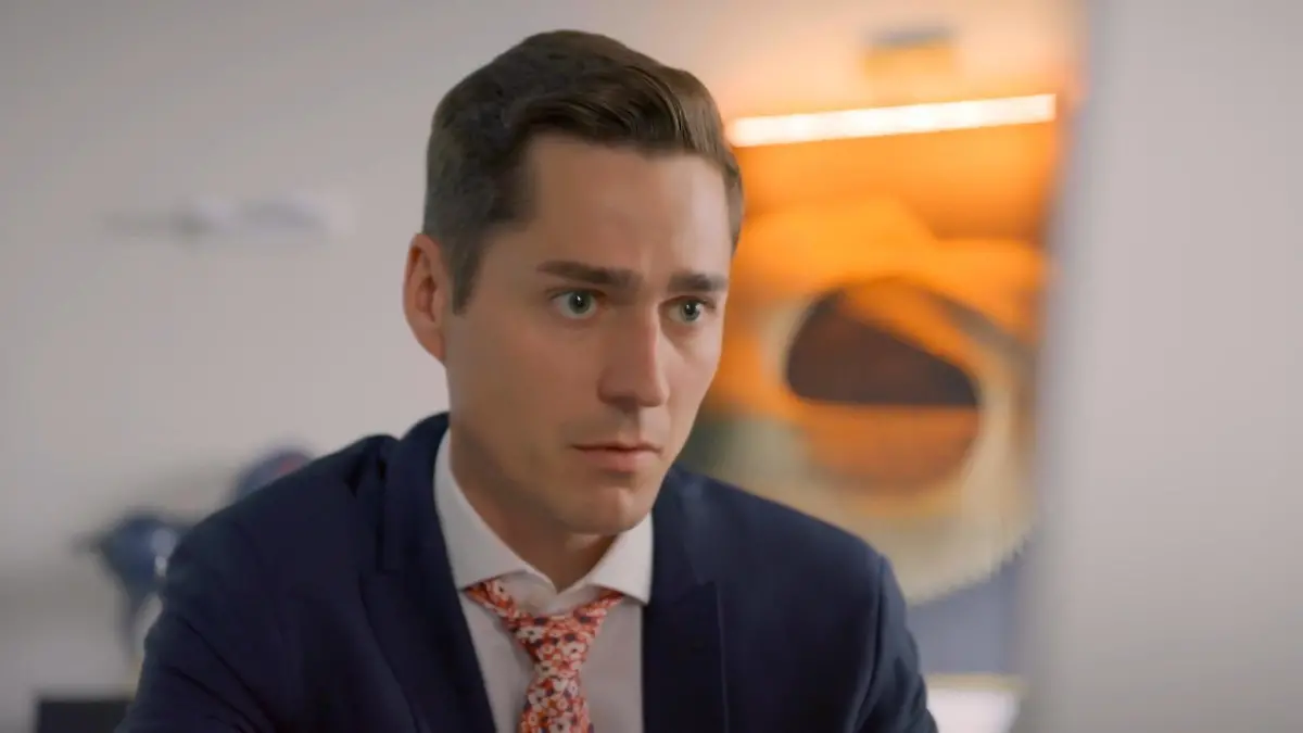 Ringo hackt sich in Patrizias Computer „Unter uns“-Folge vom 19.08.25 auf RTL+