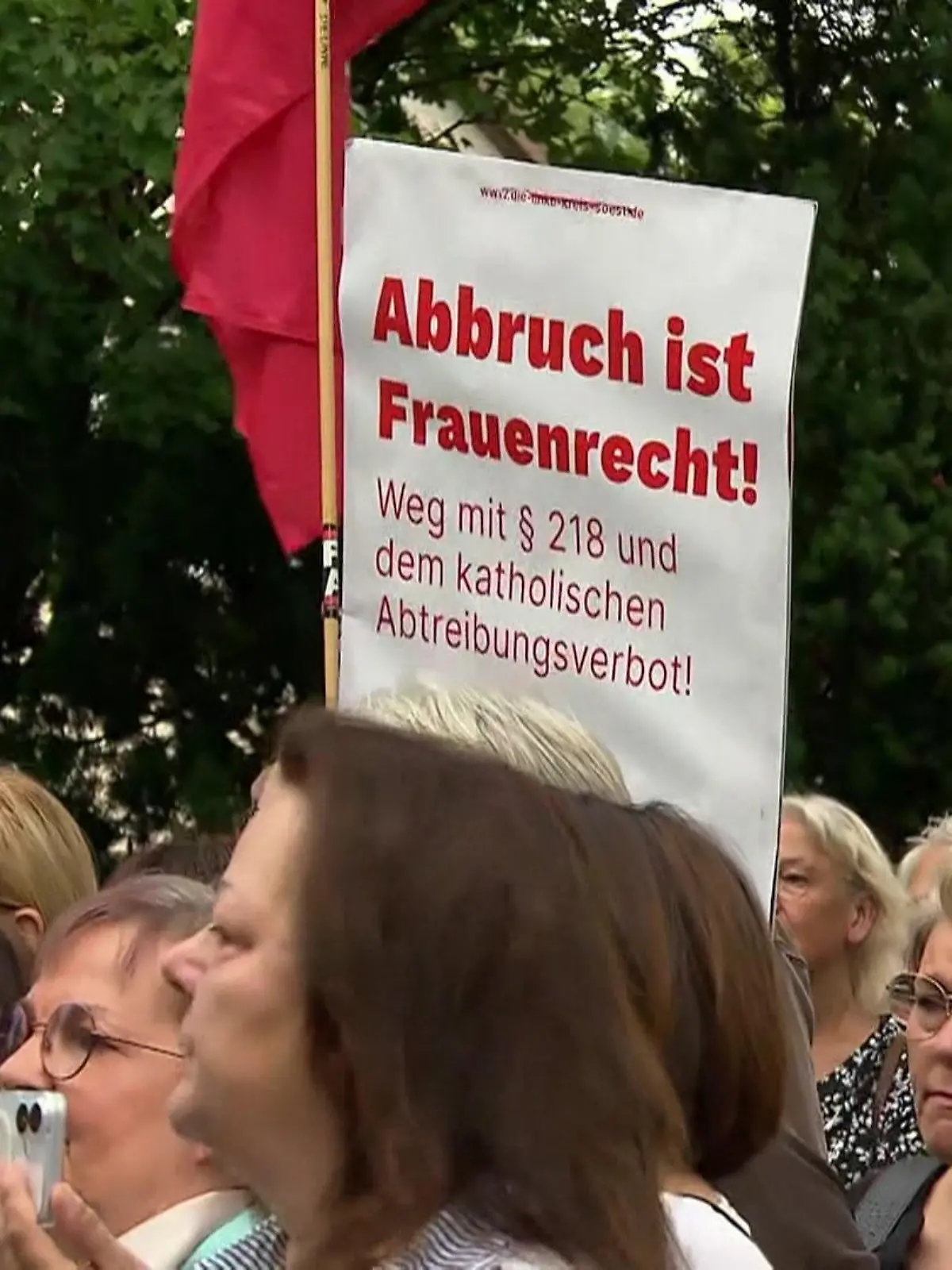 Bild zu: "Frauenarzt darf weiterhin nicht abtreiben"