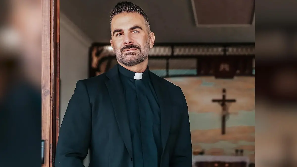 Viel Bizeps und ein Halleluja! Heiße Priester sollen Kirche wieder sexy machen Wie kann dieser Anblick Sünde sein?