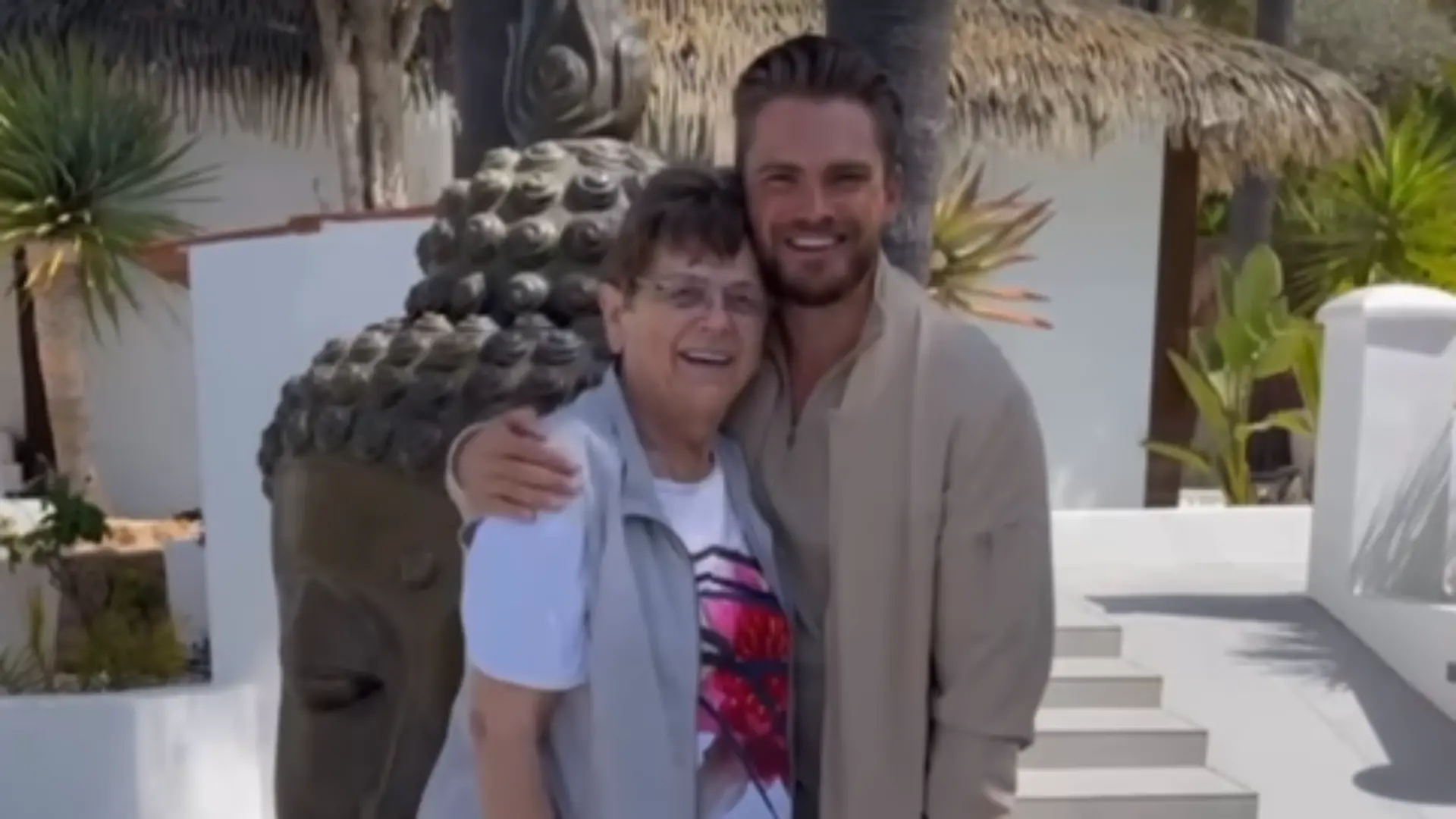 Letzte gemeinsame Erinnerungen: Johannes Haller mit seiner geliebten Oma Lydia