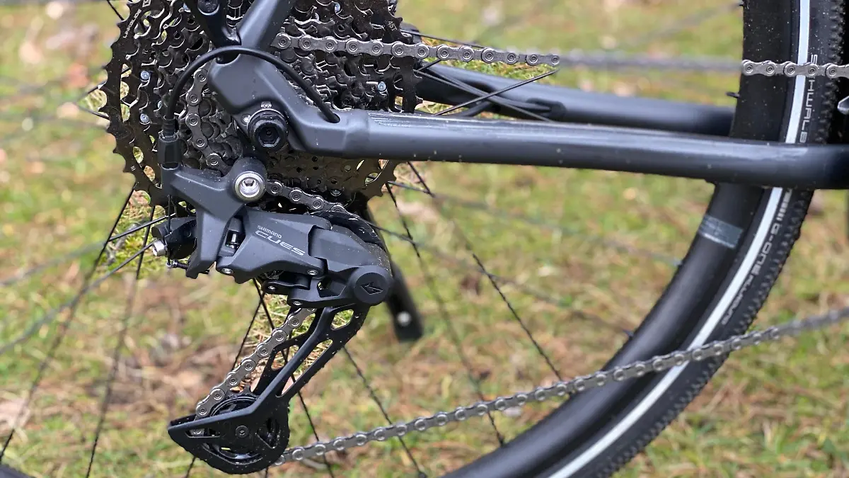 Nach einem Sturz mit ihrem Rad starb die Frau. (Symbolbild)