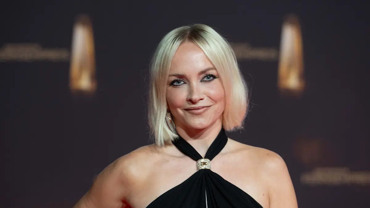Janin Ullmann beim Deutschen Fernsehpreis 2024.