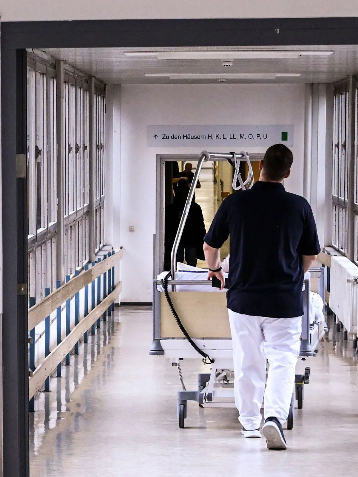 Bild zu: "Frau (54) stirbt, weil vier Kliniken sie nicht aufnehmen"