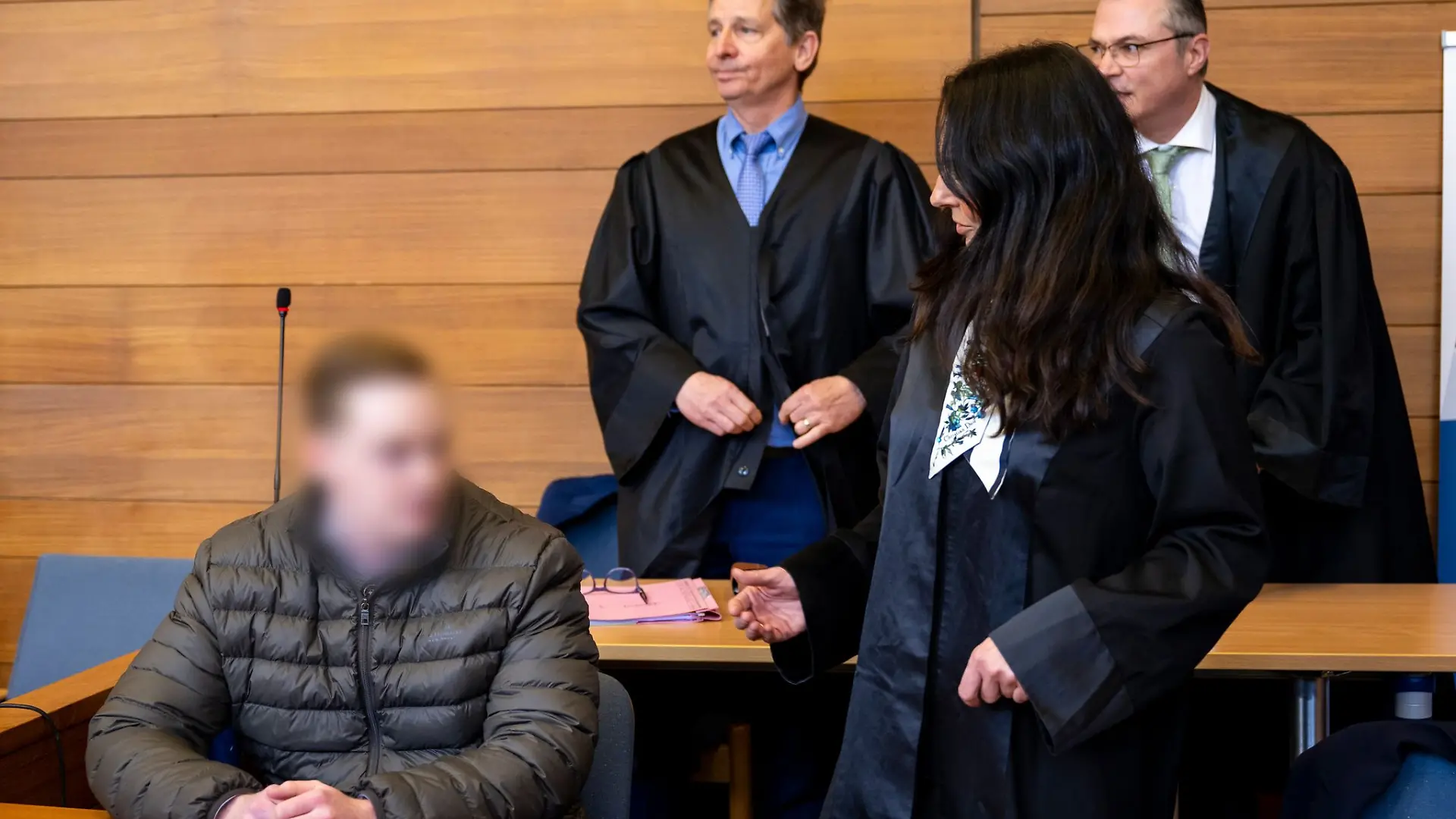 Der Angeklagte war in Traunstein zunächst wegen Mordes zu neun Jahren Jugendstrafe verurteilt worden. (Archivbild)