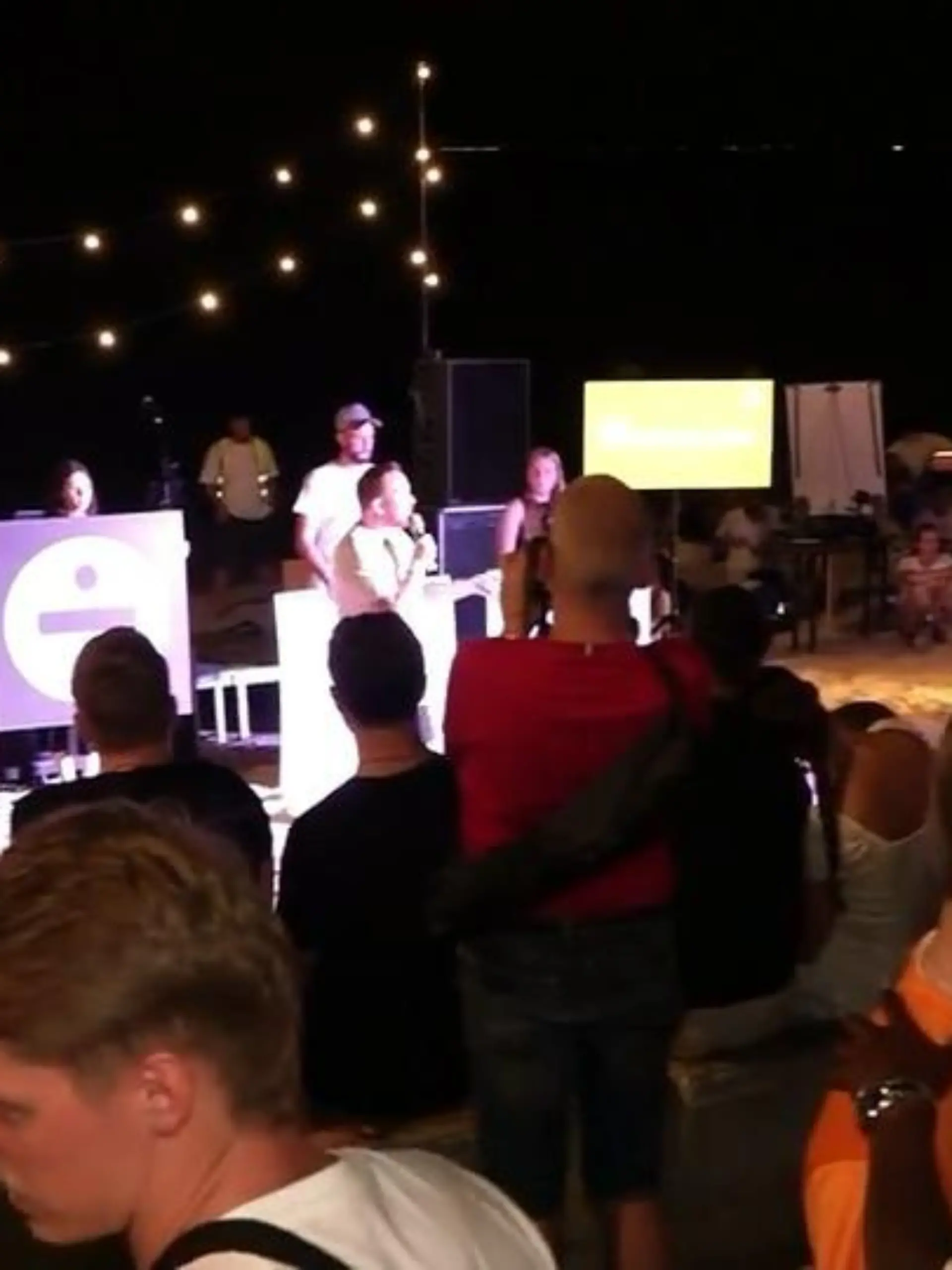 Bild zu: "Gottesdienst am Ballermann "