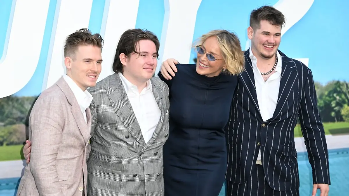Roan Bronstein, Quinn Stone, Sharon Stone und Laird Stone 