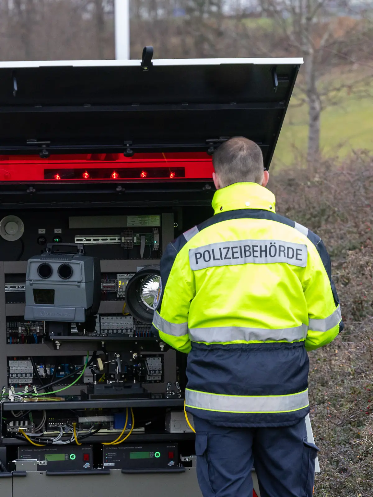 Bild zu: "Schweizer Millionär 27 km/h zu schnell – fast 100.000 Euro Strafe!"