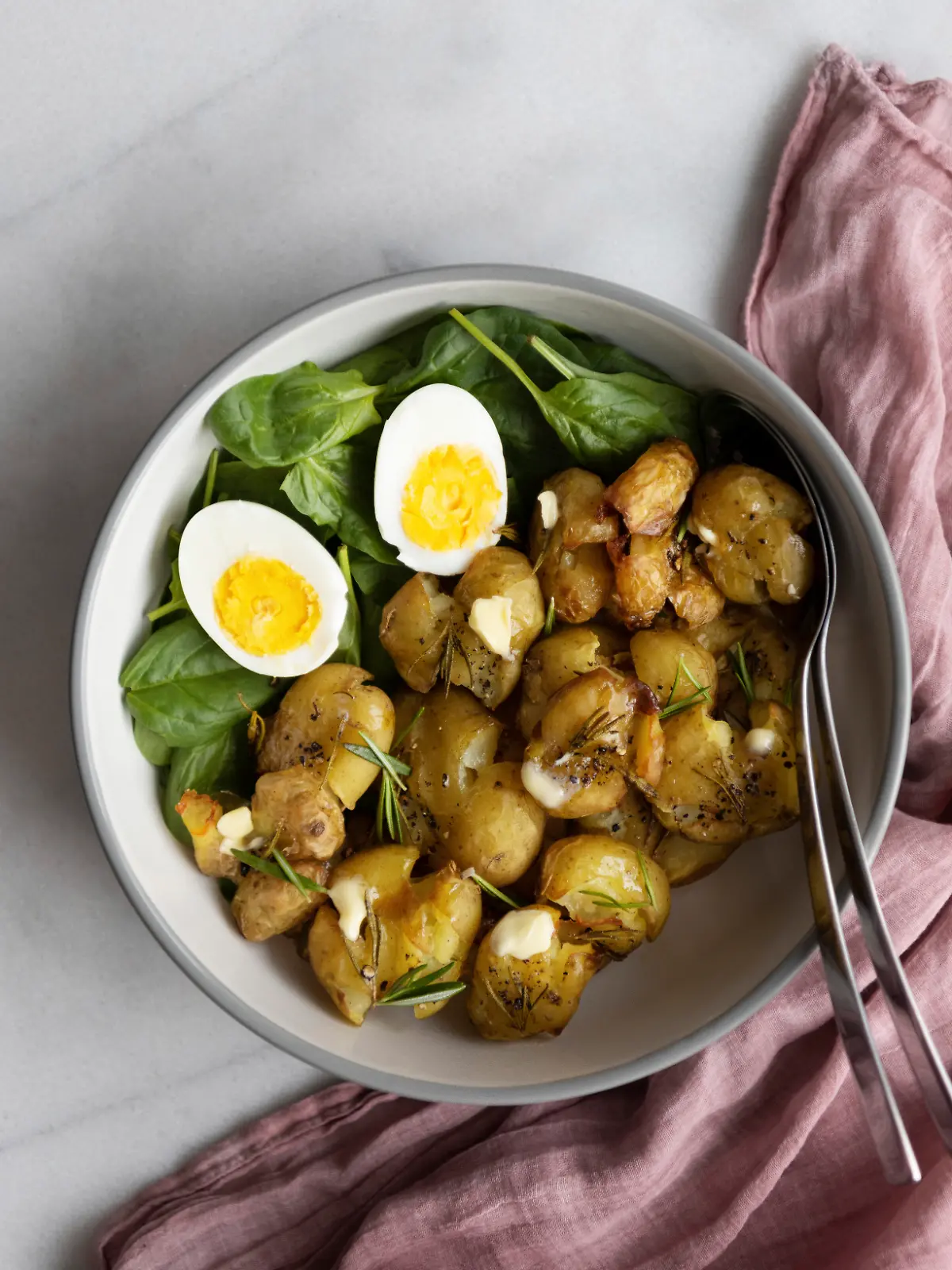 Smashed Potato Salad - knuspriger Kartoffelsalat