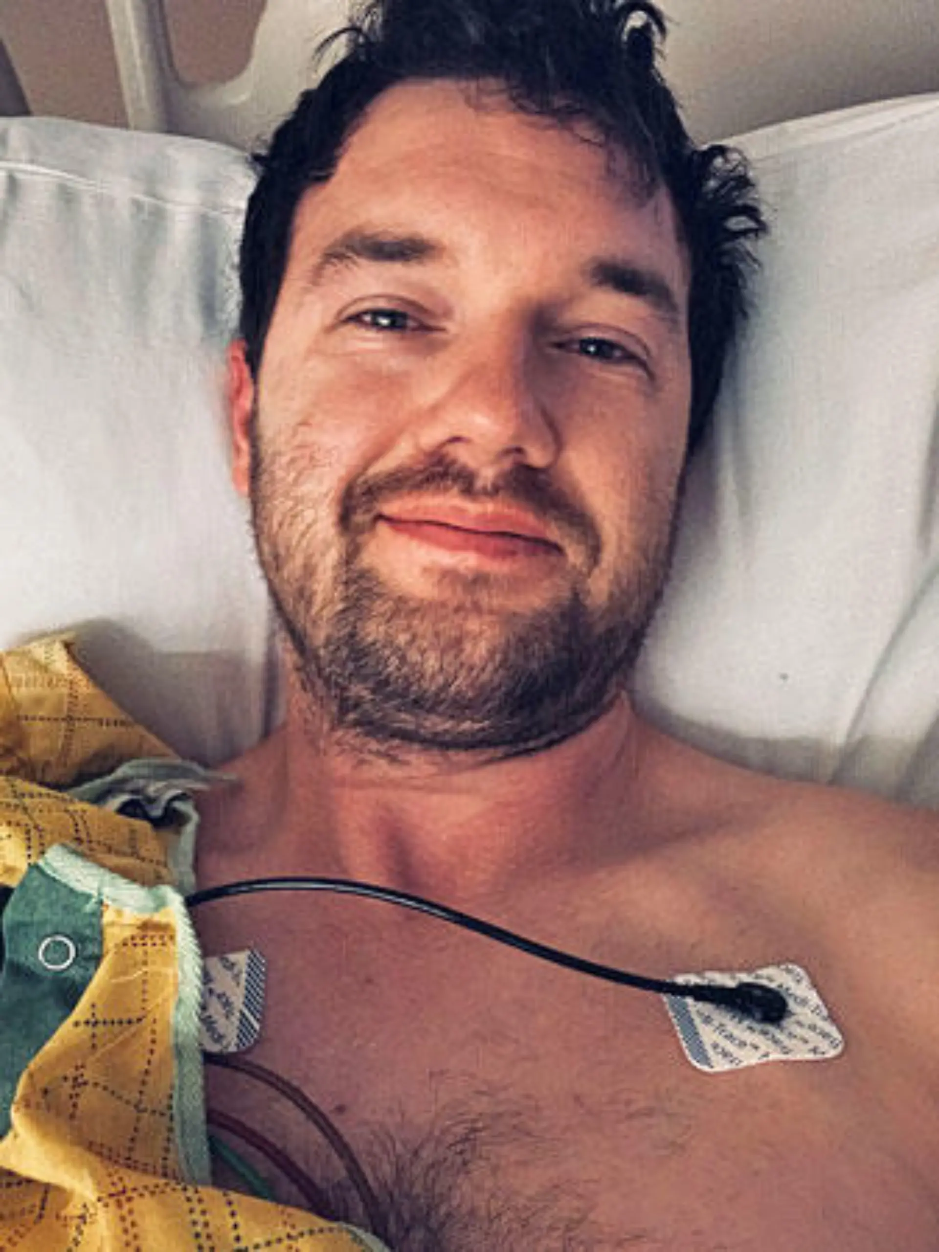 Joel Hentrich (35) hatte Glück im Unglück: Beim Sport erlitt er durch eine abrupte Kopfbewegung einen Schlaganfall, von dem er sich aber wieder vollständig erholte.