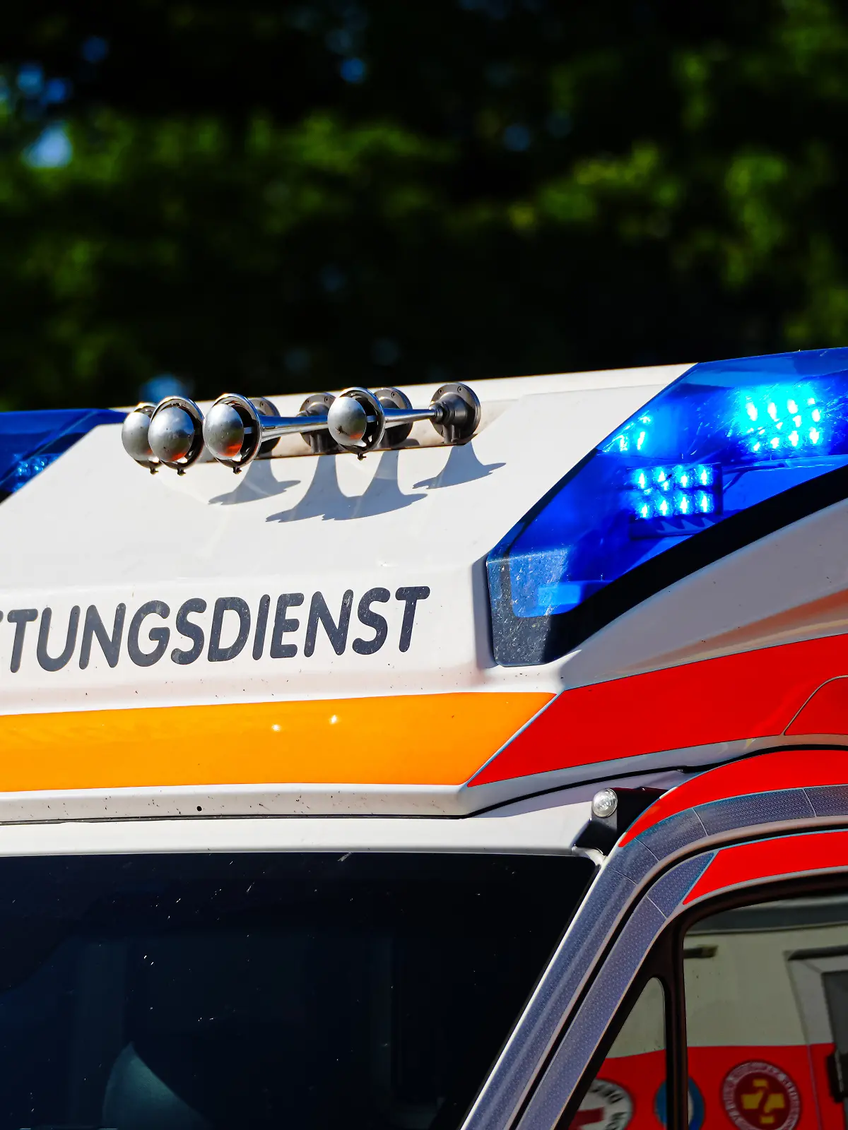 Bild zu: "Mutter stürzt bei Familienausflug in Garmisch in Wasserfall und stirbt"