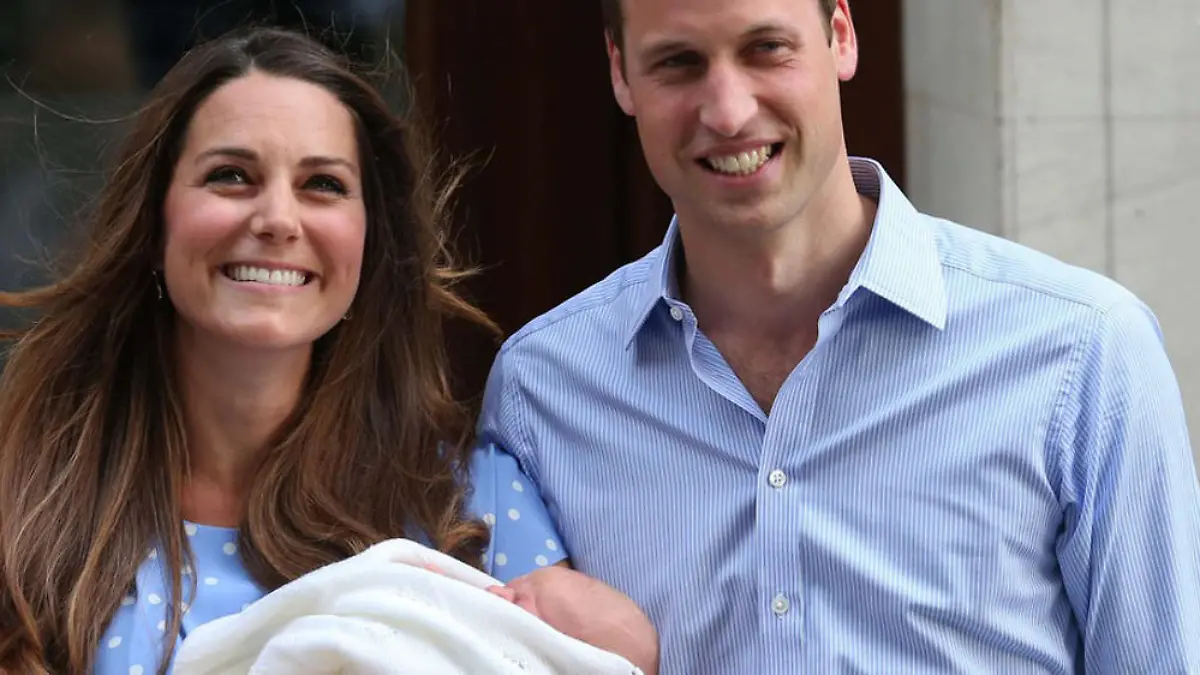 Bald kommt Baby Nummer zwei: Strahlende Gesichter gab es bei Kate und William schon bei der Geburt von Prinz George
