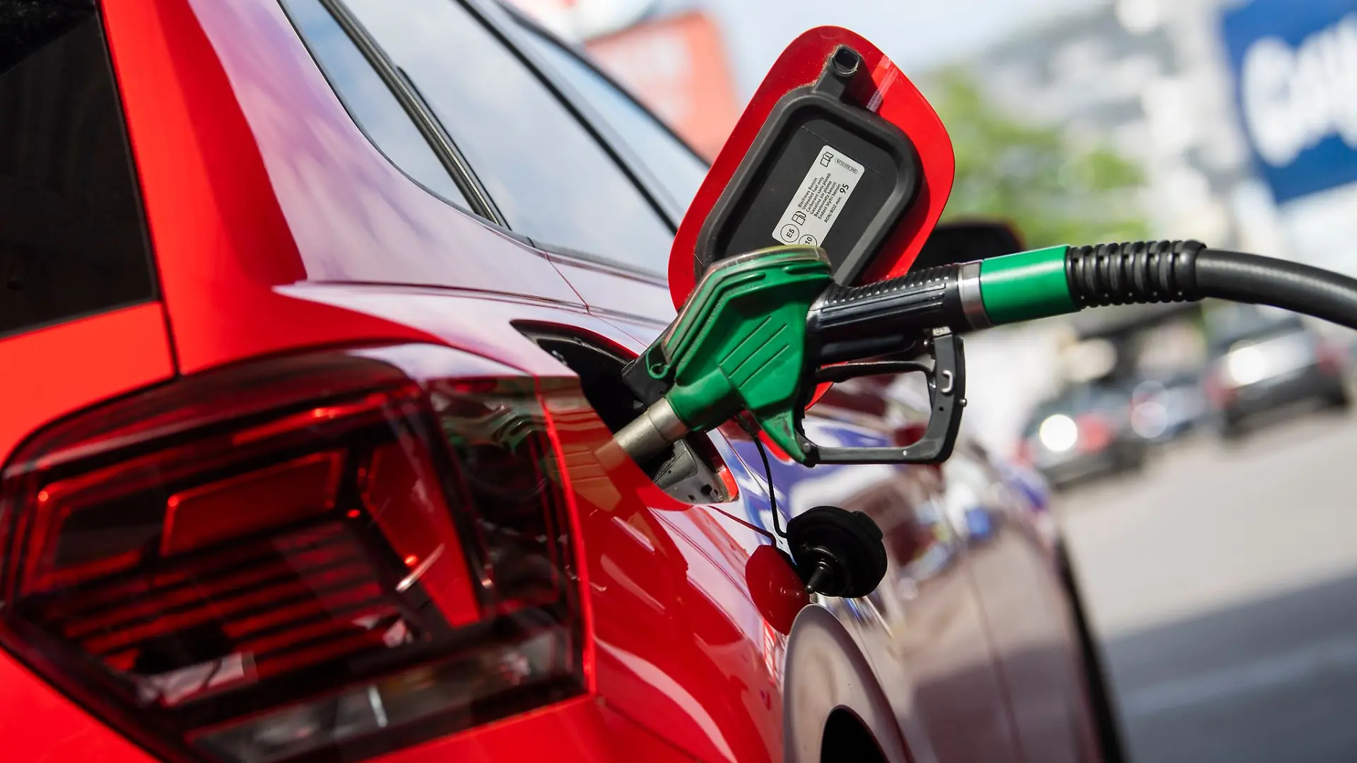 Bild zu: "So teuer war Diesel in Deutschland noch nie"