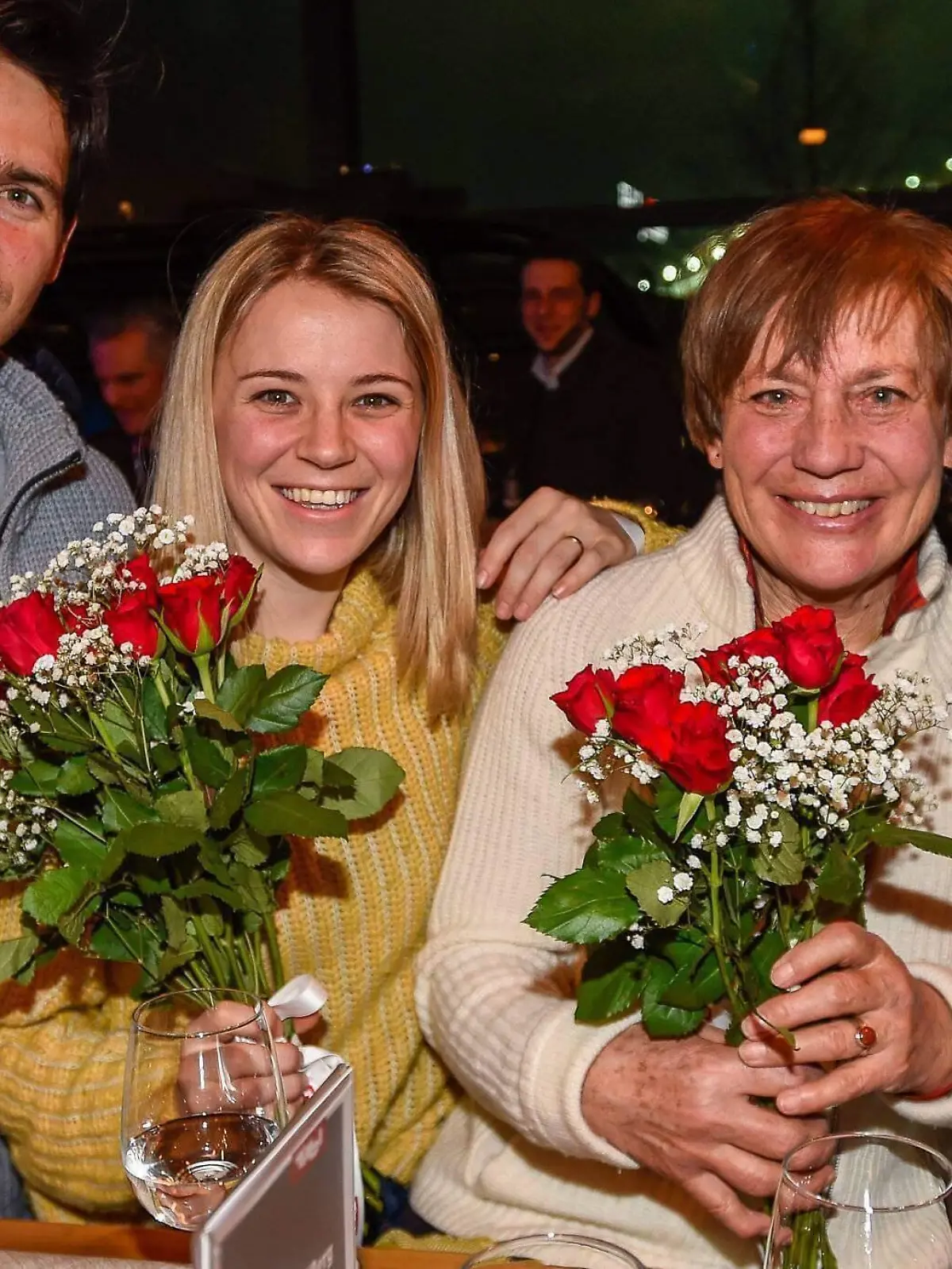 Amelie Neureuther mit ihrer Mama Rosi Mittermaier