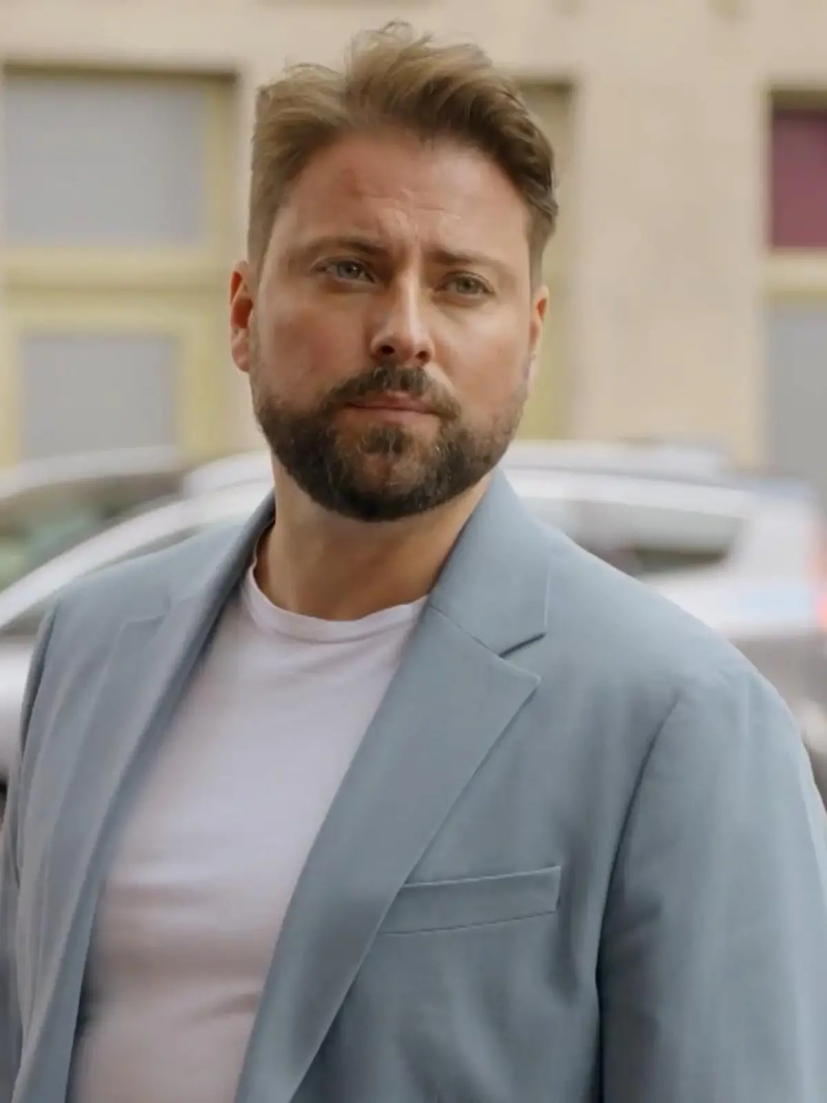 John bekommt endlich Nachricht von seiner Frau