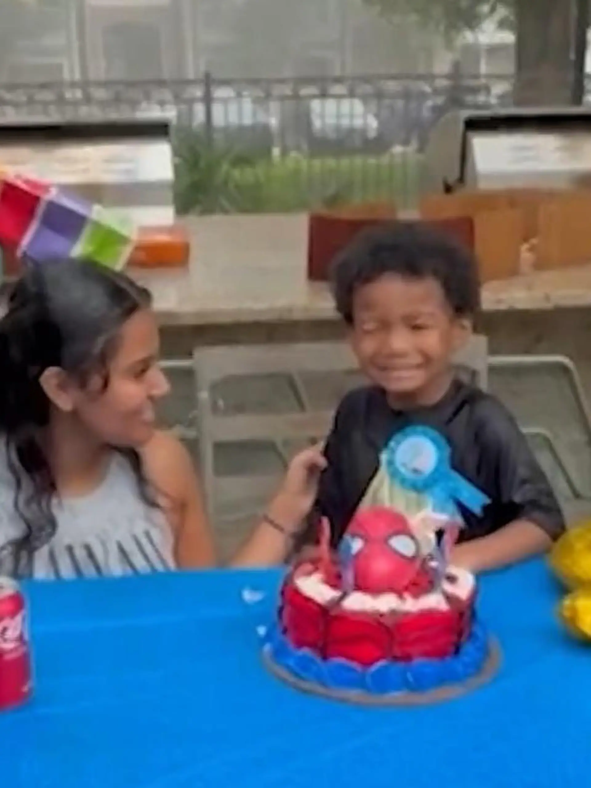 Plötzlich fällt alles ins Wasser! Warum Noahs (5) Geburtstag zu Tränen rührt