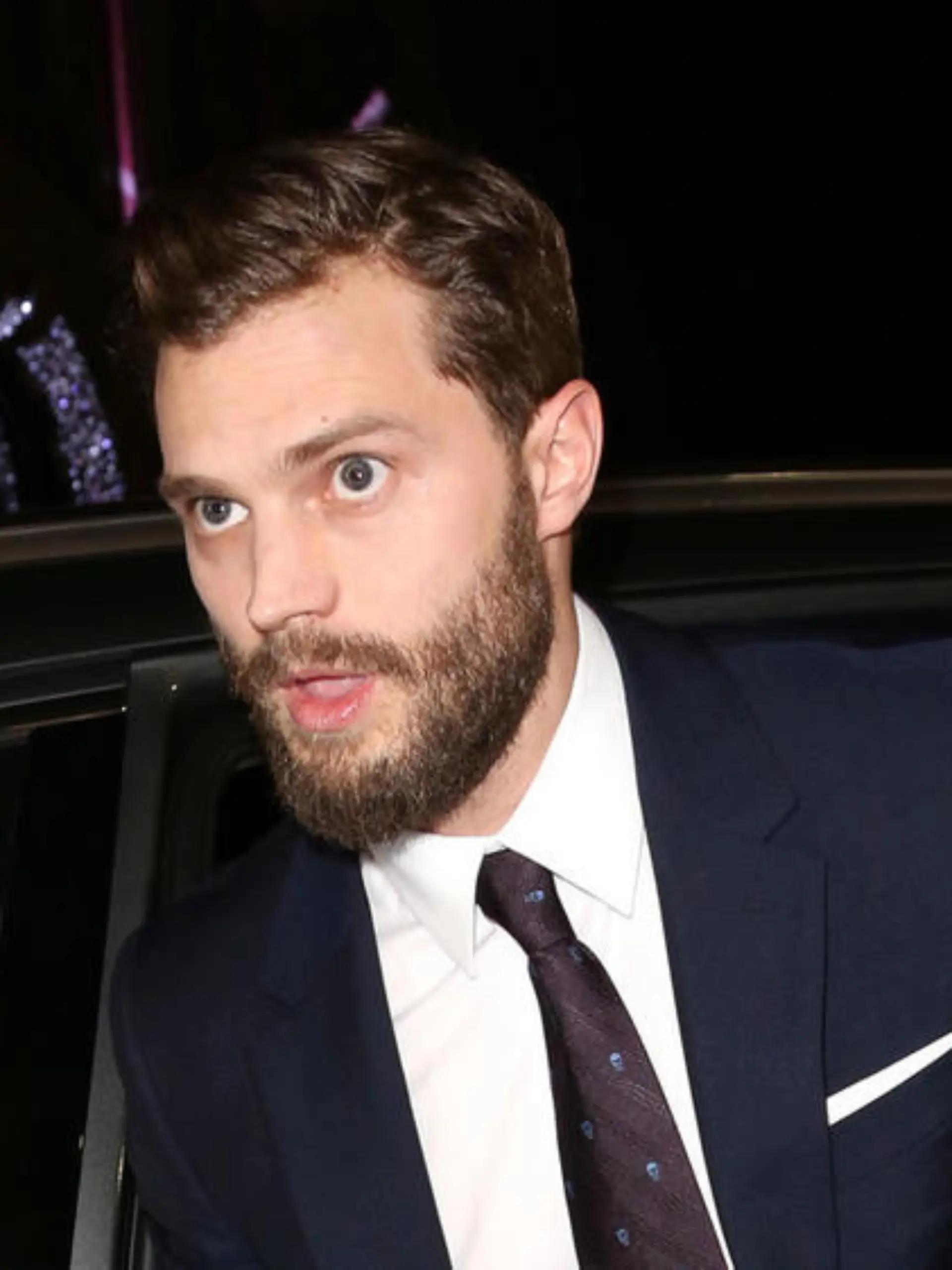 Etwas im Visier? Jamie Dornans Ankunft bei der "Fifty Shades of Grey"-Premiere in London