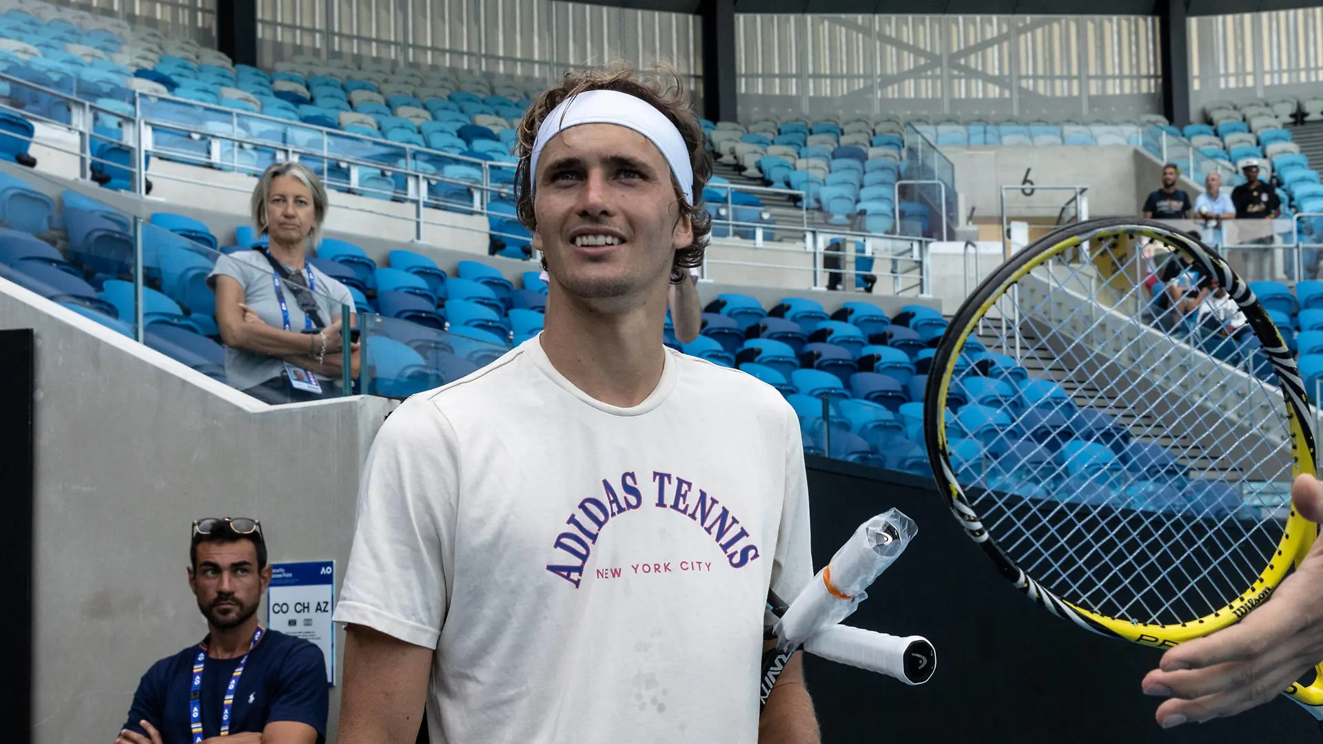 TENNIS AUSTRALIAN OPEN, Alexander Zverev of Germany is seen with former basketball player Dirk Nowitzki during a media opportunity at Melbourne Park in Melbourne, Thursday, January 12, 2023.  ACHTUNG: NUR REDAKTIONELLE NUTZUNG, KEINE ARCHIVIERUNG UND KEINE BUCHNUTZUNG MELBOURNE VICTORIA AUSTRALIA PUBLICATIONxINxGERxSUIxAUTxONLY Copyright: xDIEGOxFEDELEx 20230112001751397636