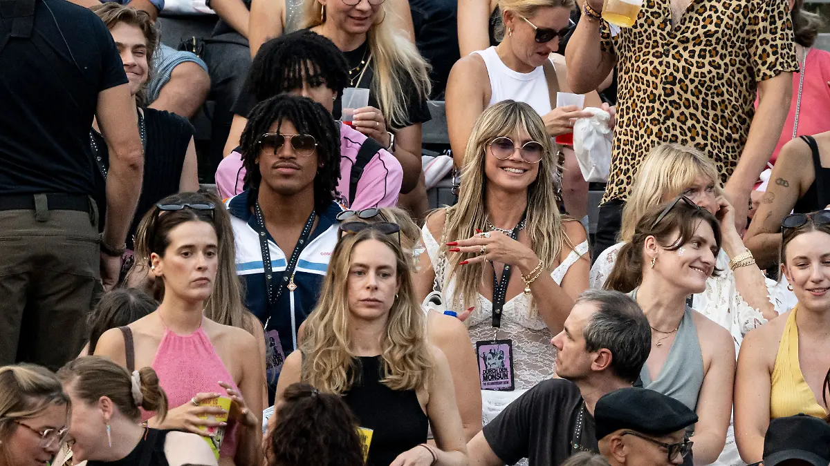 Heidi Klum mit ihrem Sohn und ihrer Mama Erna beim „Tokio Hotel”-Konzert in Berlin