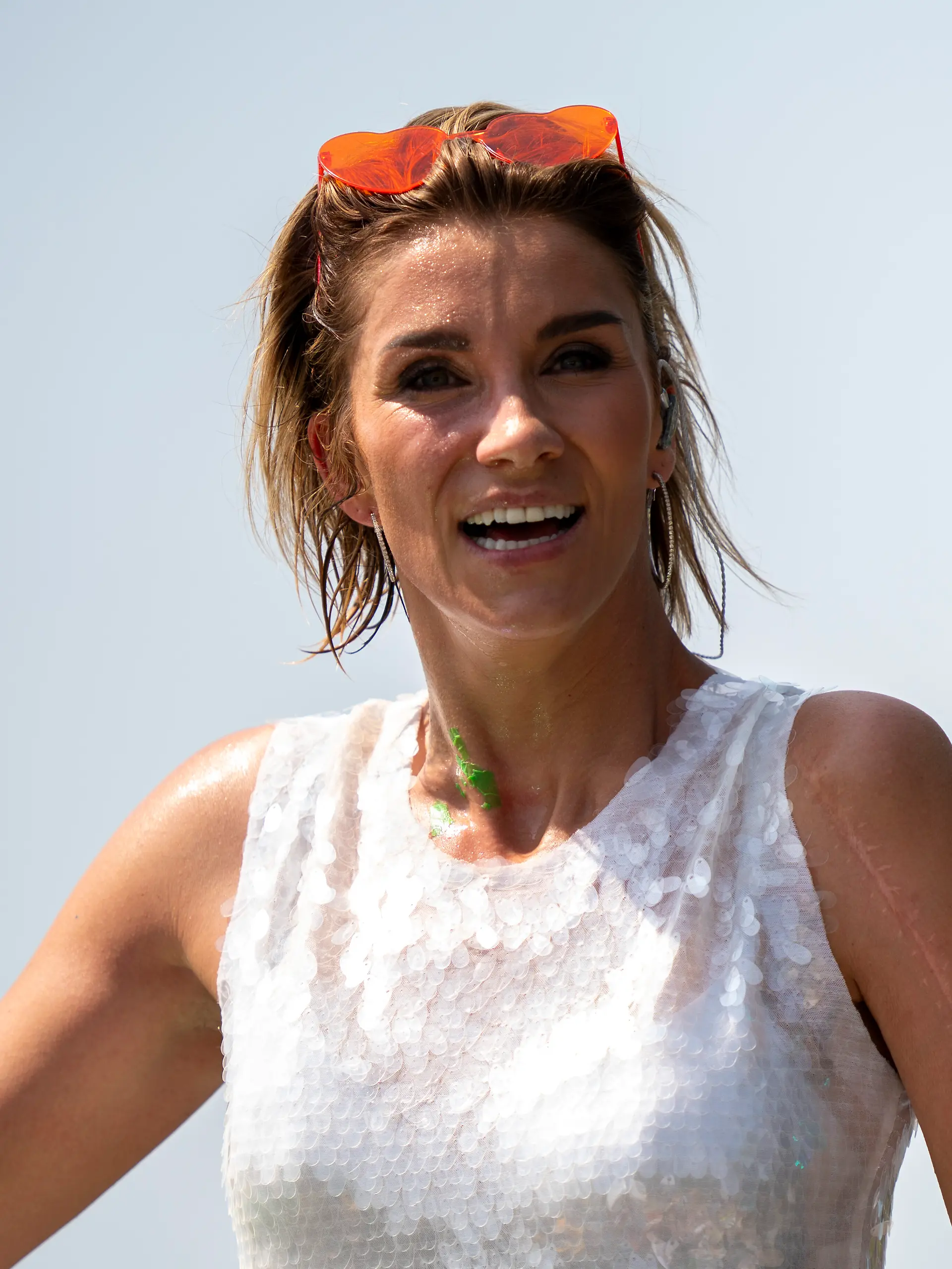 Sängerin Anna-Maria Zimmermann beim Festival Inselfieber 2025 - Die größte Mallorca-Party aller Zeiten - ein Event der Pro-Event Entertainment GmbH 14.06.2025, Außenareal der Rudolf Weber-Arena, Oberhausen