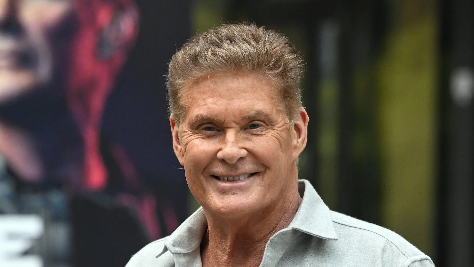 ARCHIV - 24.10.2022, Nordrhein-Westfalen, Köln: US-Sänger David Hasselhoff in Köln bei der Vorstellung der RTL+-Produktion «Ze Network». Er hat krankheitsbedingt seine geplante Tour im Frühjahr durch zehn Städte in Deutschland, Österreich und der Schweiz abgesagt. (zu dpa David Hasselhoff sagt Tour krankheitsbedingt ab) Foto: Federico Gambarini/dpa +++ dpa-Bildfunk +++