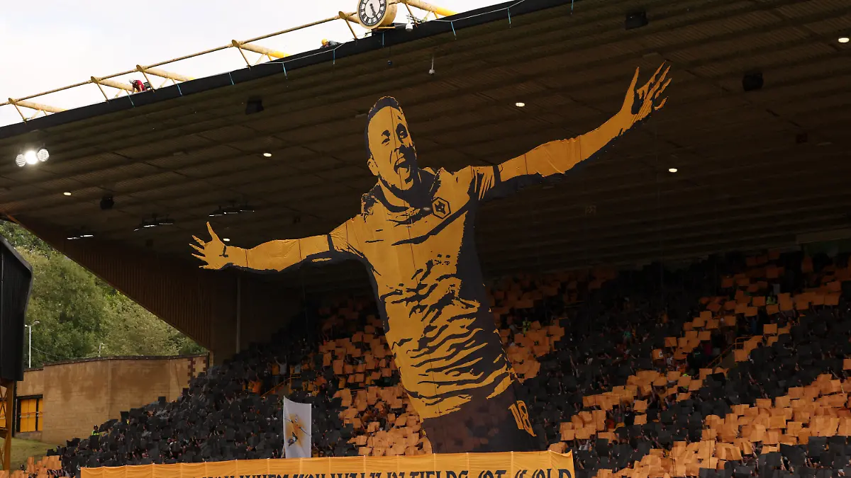 Fans gedenken Diogo Jota im Molineux Stadion in Wolverhampton