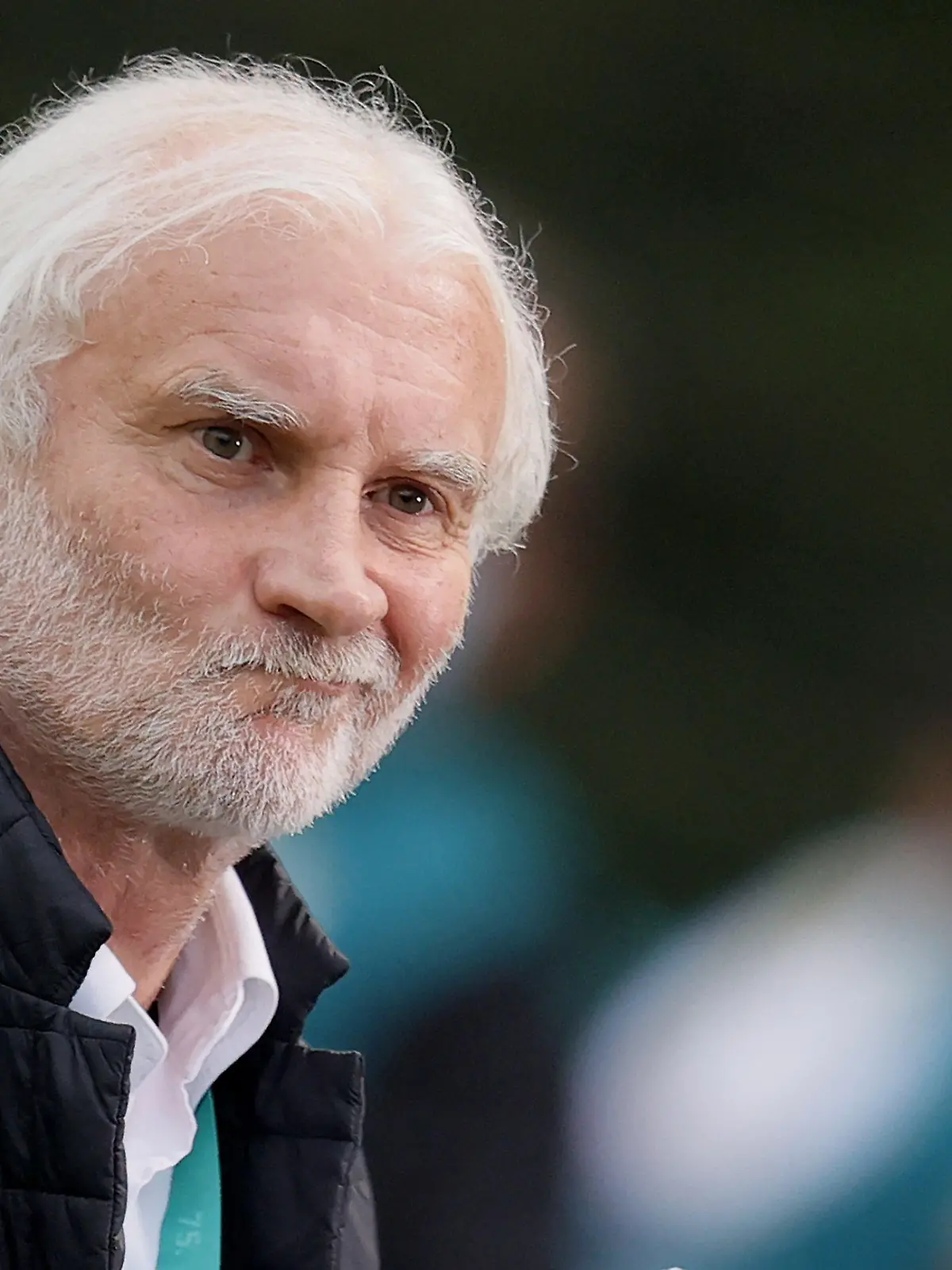 ARCHIV - 09.06.2020, Saarland, Völklingen: Der ehemalige DFB-Teamchef Rudi Völler hat bei der Nationalmannschaft die letzte Gier vermisst. Er gilt als Kandidat auf die Nachfolge von Oliver Bierhoff beim DFB. (zu dpa: «Entgegen der Lebensplanung: Rudi Völler zurück zum DFB?») Foto: Ronald Wittek/dpa +++ dpa-Bildfunk +++