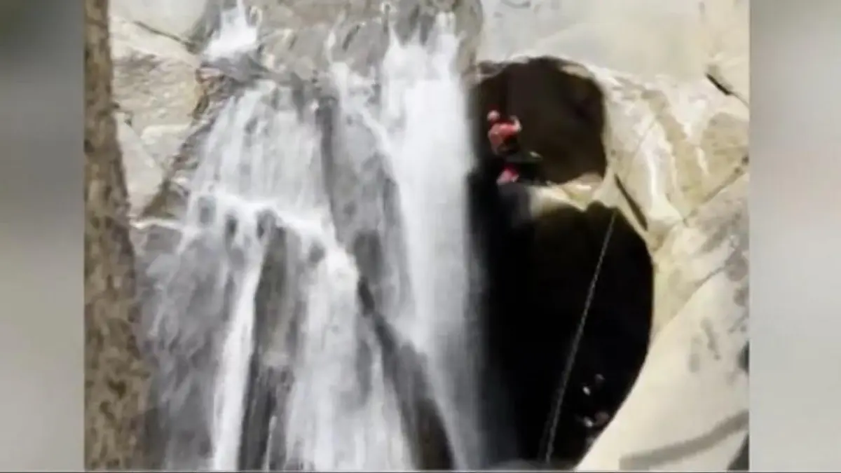 Abenteuerliche Rettung! Mann ist tagelang hinter Wasserfall gefangen Nationalpark wird zur Todesfalle