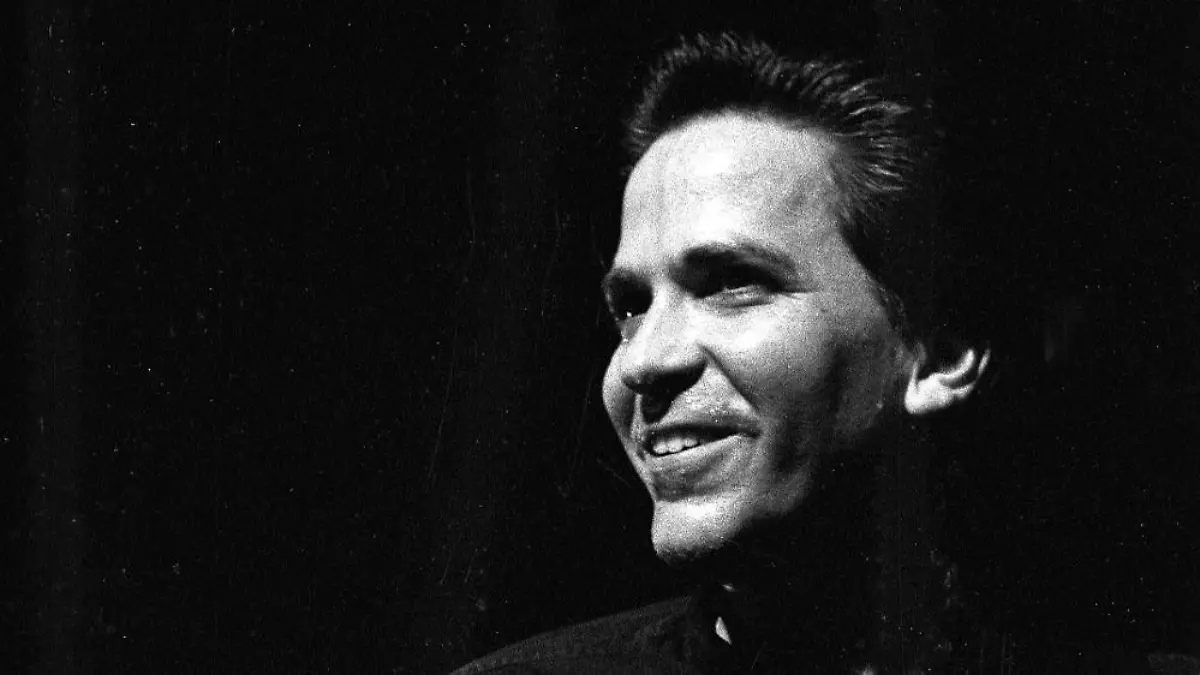 Mike Porcaro bei einem Toto-Konzert 1995