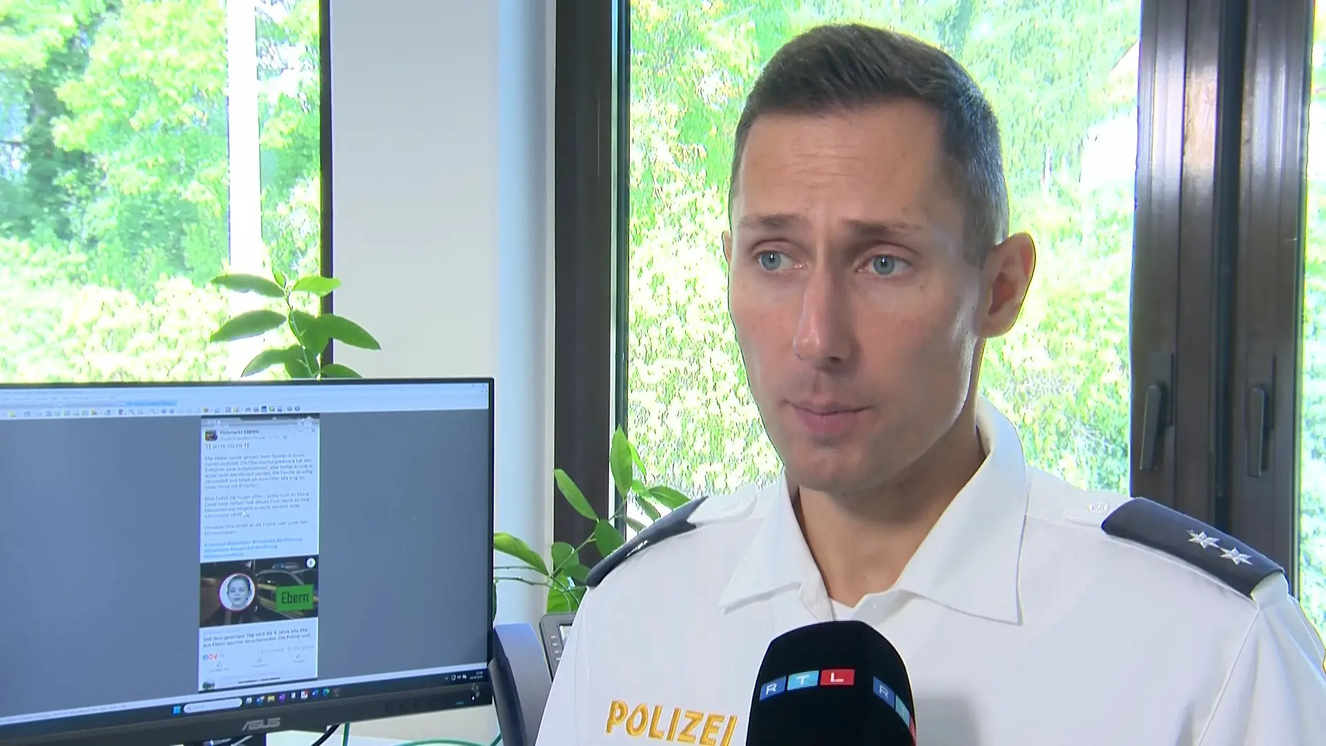 Die Polizei sucht nach den Erstellern der Accounts.