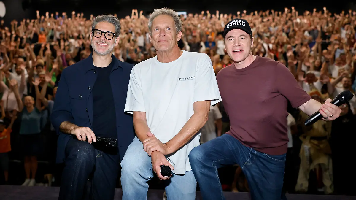 Die Schauspieler Rick Kavanian, Christian Tramitz und Michael Bully Herbig bei der Kino-Tour zu ihrem neuen Film ‘Das Kanu des Manitu’ im Cineplex Kino. Leverkusen, 18.08.2025