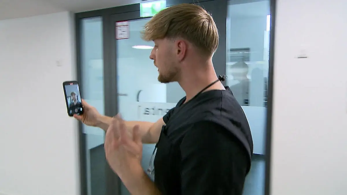 Influencer berichtet aus dem Zahnarzt-Alltag Bis zu zehn Millionen Aufrufe
