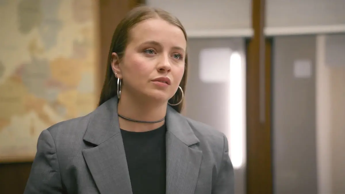 AWZ-Folge vom 02.09.25 auf RTL+: Wie geht es Lucie damit, dass Ben sie  betrunken geküsst hat?