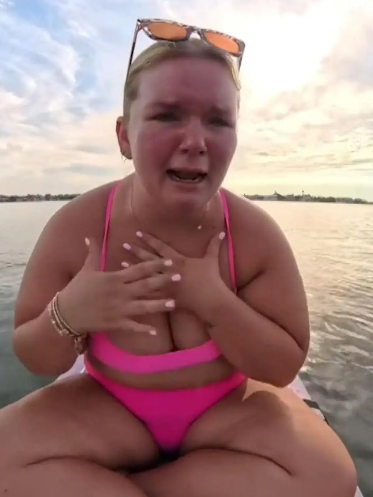 Rührende Wasser-Begegnung! Bridget trifft auf dieses Tier – dann kullern Tränen