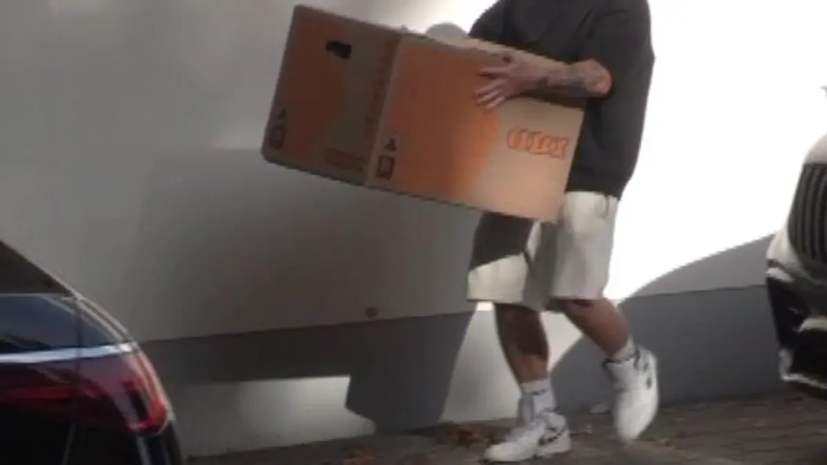 Werden jetzt Pietro Lombardis persönliche Dinge aus dem Haus geholt?