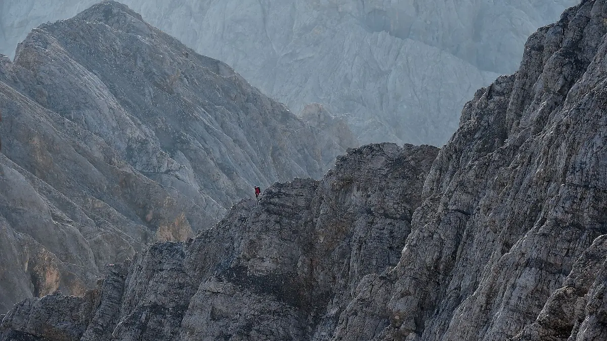 Ein Bergsteiger stürzt am Jubiläumsgrat rund 400 Meter in den Tod. (Archivbild)