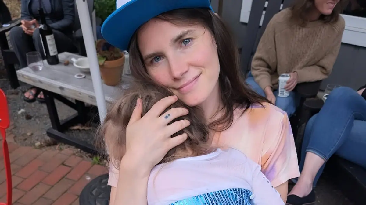 Amanda Knox erzählt ihrer vierjährigen Tochter von ihrer Vergangenheit in Italien.