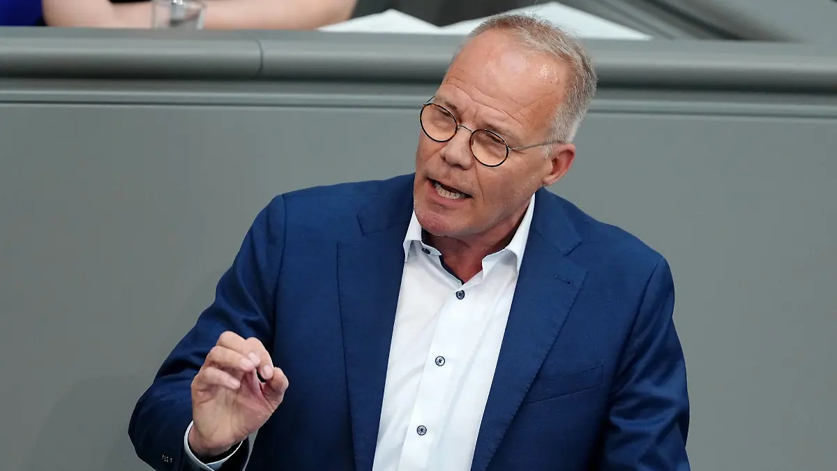 SPD-Fraktionschef Miersch geht davon aus, dass die Richterinnen und Richter für Karlsruhe im September gewählt werden. (Archivbild)