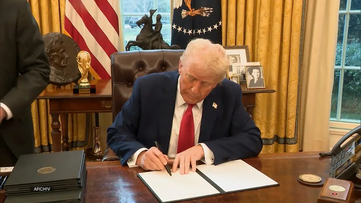 Donald Trump auf Shoppingtour! 100 Millionen Dollar seit Amtseintritt investiert Kritiker werfen ihm Interessenkonflikt vor