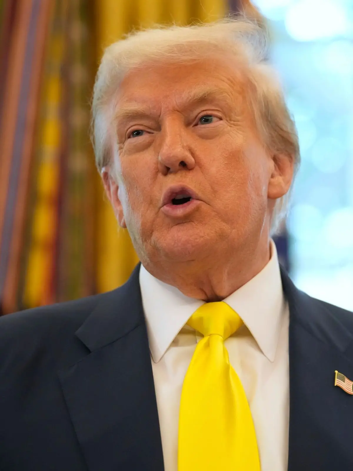 Bild zu: "Zu viele „schlechte Geschichten” über ihn – Trump droht Fernsehsendern mit Lizenzentzug"