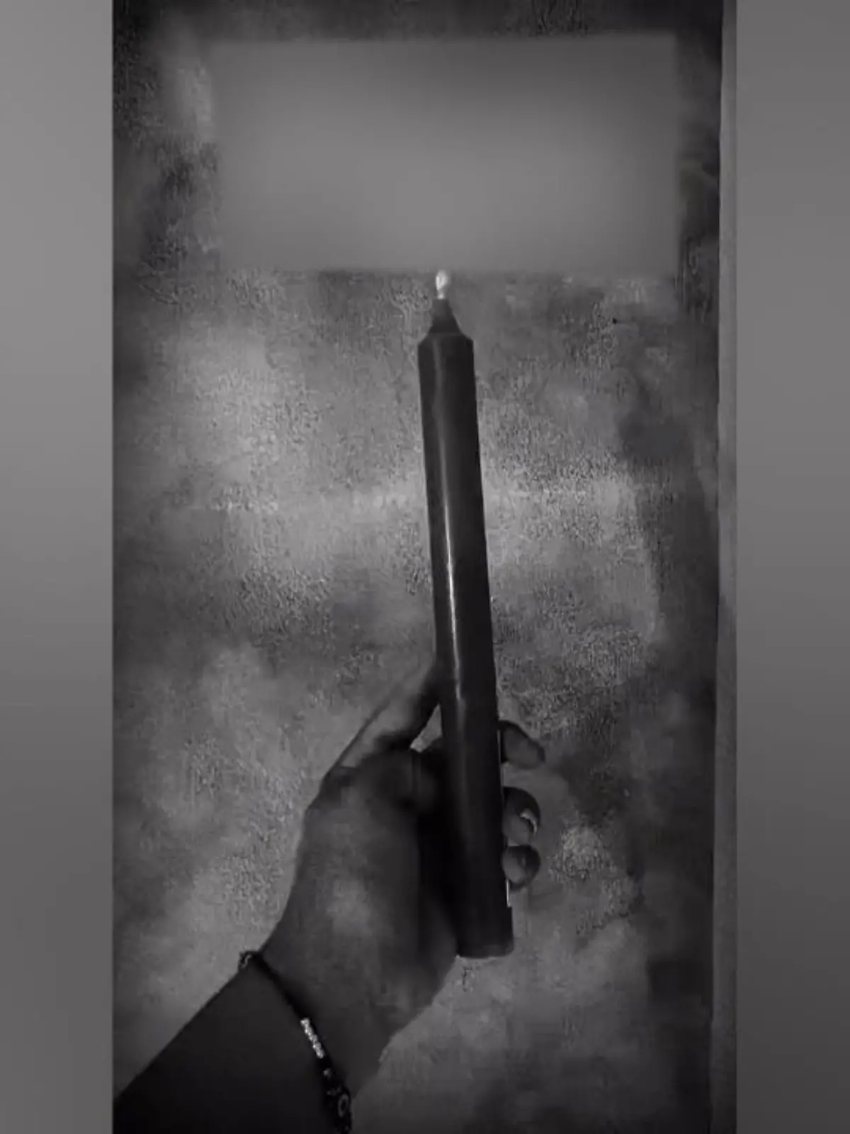 Auf TikTok gibt es regelmäßig Tests, mit denen man seine Intuition testen kann. Gerade total im Trend liegt der Farbentest. Die User sehen ein Schwarz-Weiß-Bild mit einem Gegenstand darauf und müssen erraten, welche Farbe er hat. Liegen sie richtig, haben sie eine gute Intuition, liegen sie falsch, sollten sie eher weniger auf ihr Bauchgefühl hören - oder es trainieren.