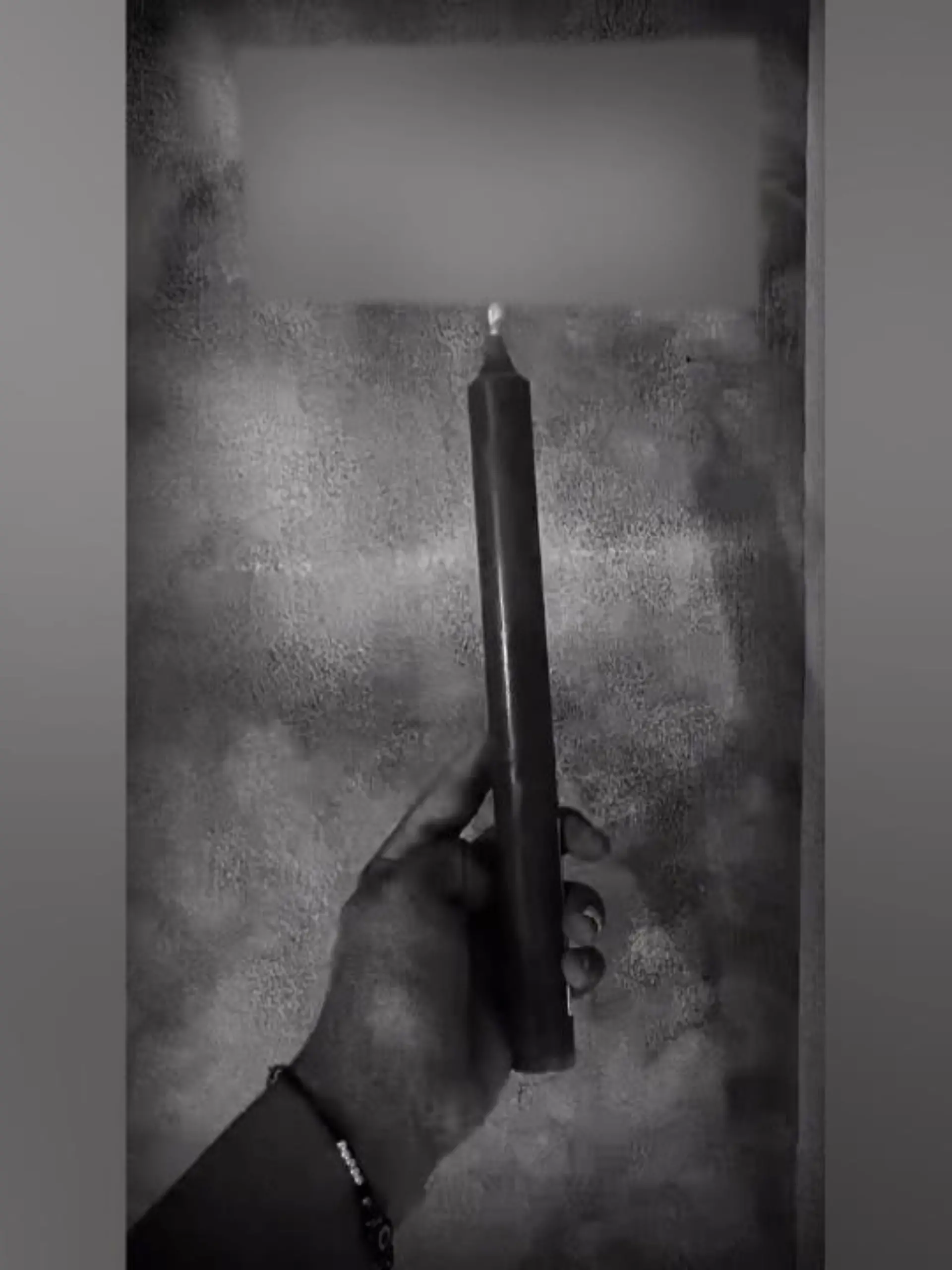Auf TikTok gibt es regelmäßig Tests, mit denen man seine Intuition testen kann. Gerade total im Trend liegt der Farbentest. Die User sehen ein Schwarz-Weiß-Bild mit einem Gegenstand darauf und müssen erraten, welche Farbe er hat. Liegen sie richtig, haben sie eine gute Intuition, liegen sie falsch, sollten sie eher weniger auf ihr Bauchgefühl hören - oder es trainieren.