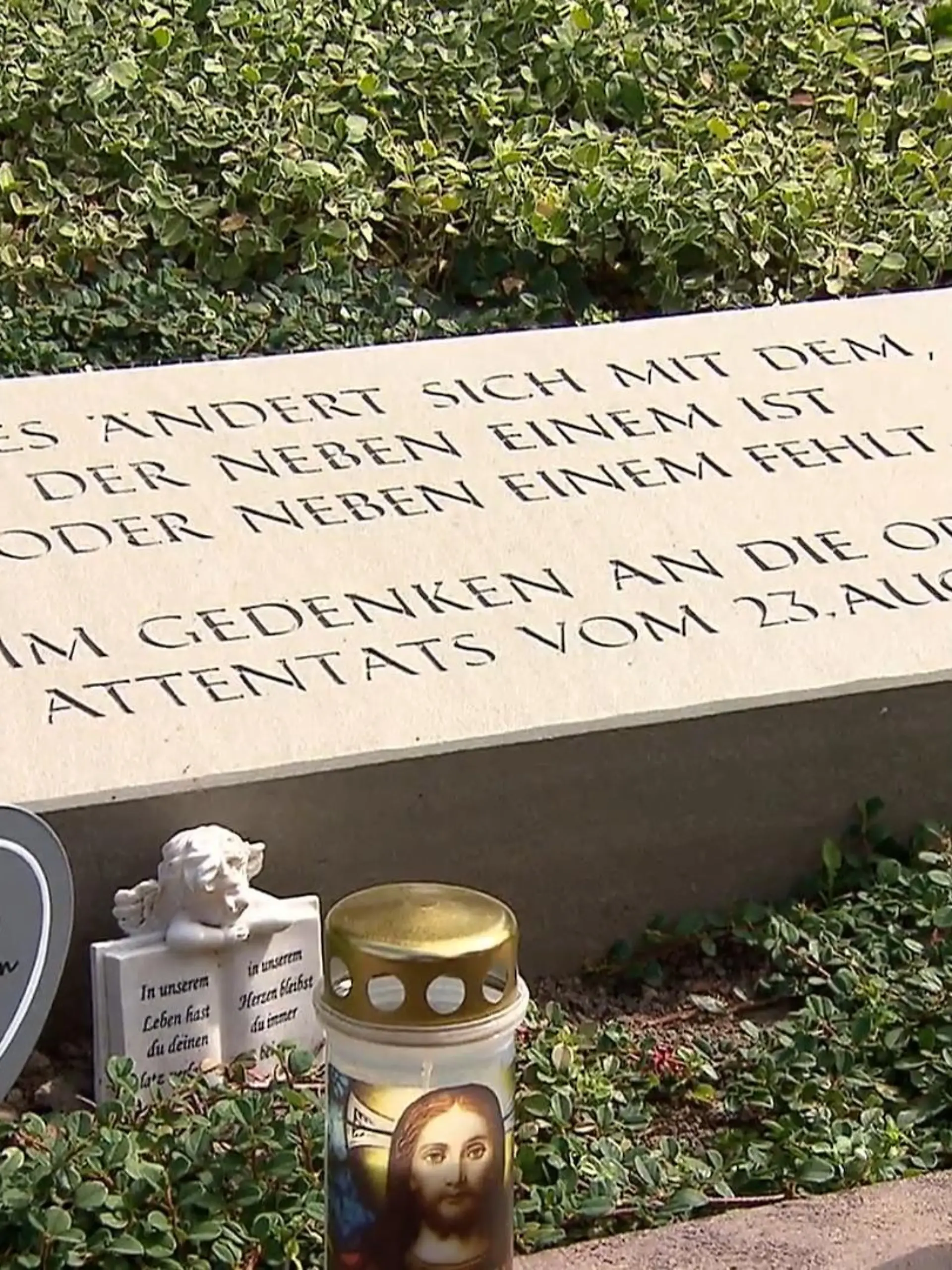 Bild zu: "Gedenken an den Messerangriff in Solingen"