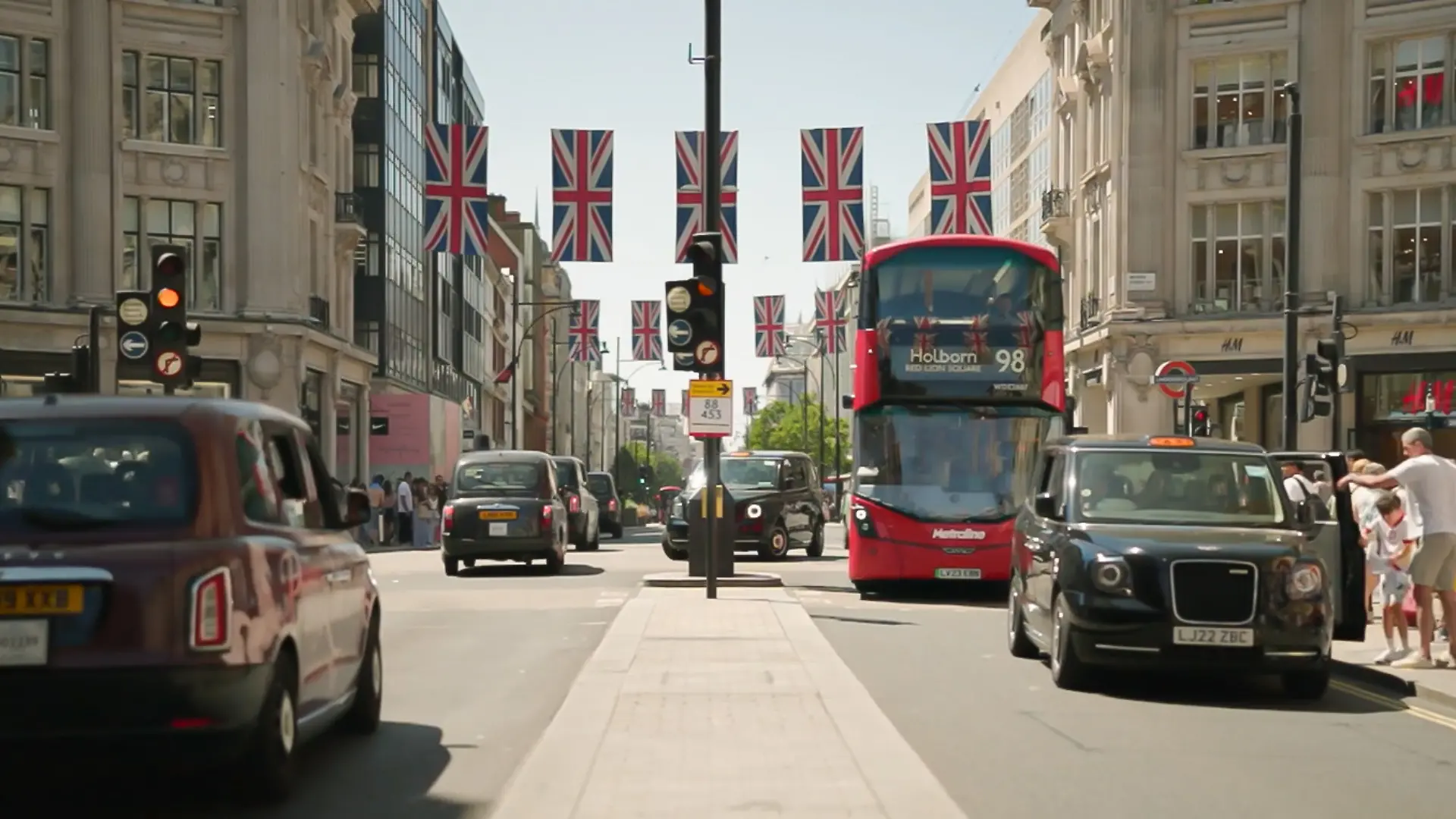 Wer in London Taxi fahren will, muss hohe Hürden überwinden