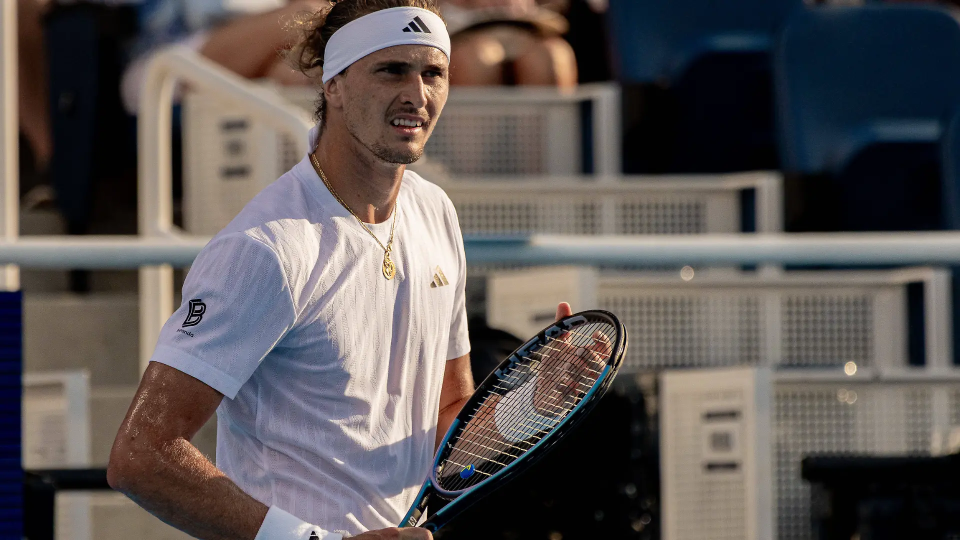 Deutschlands Nummer eins im Tennis spricht Klartext! Alexander Zverev hat in der Vergangenheit schon mehrfach über mentale Probleme gesprochen und wie er diese angehen will. Vor dem Auftakt der US Open hat er sich erneut geäußert und sicherlich vielen Menschen aus der Seele gesprochen.