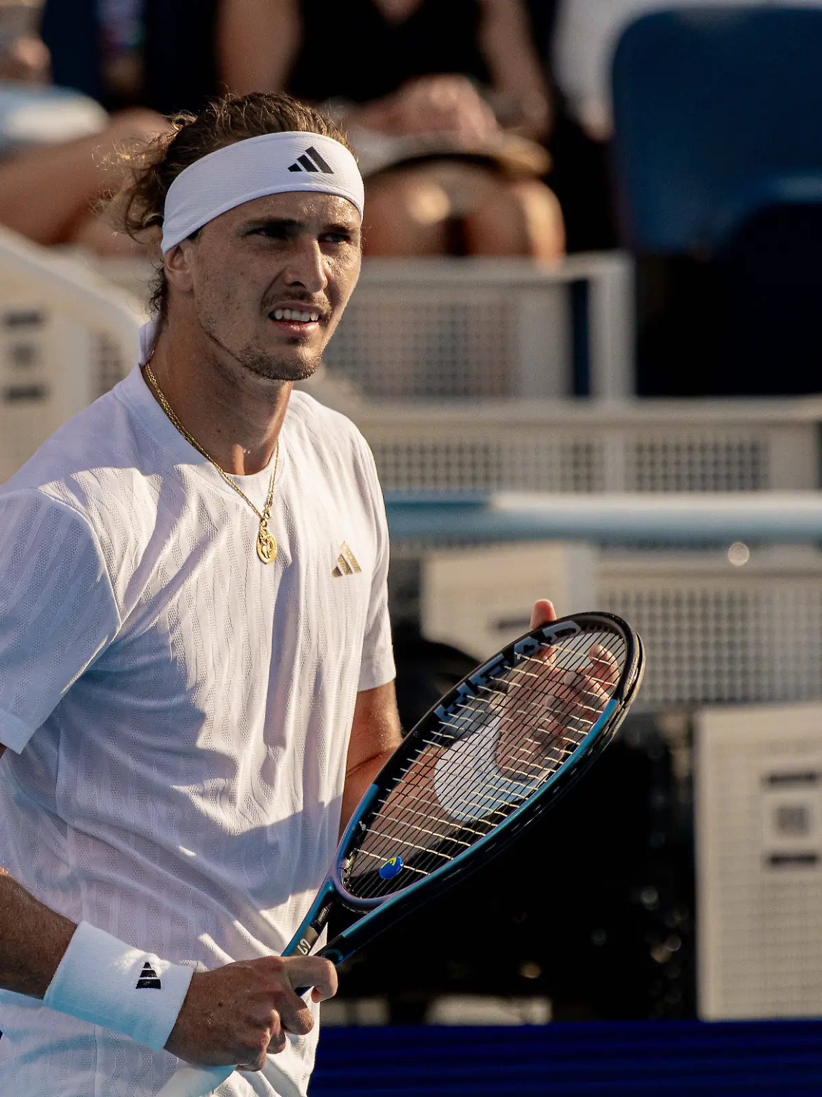 Deutschlands Nummer eins im Tennis spricht Klartext! Alexander Zverev hat in der Vergangenheit schon mehrfach über mentale Probleme gesprochen und wie er diese angehen will. Vor dem Auftakt der US Open hat er sich erneut geäußert und sicherlich vielen Menschen aus der Seele gesprochen.