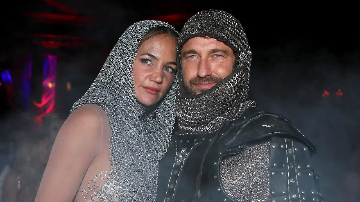 Gerard Butler und Freundin Morgan Brown bei einer Halloween-Party in Hollywood