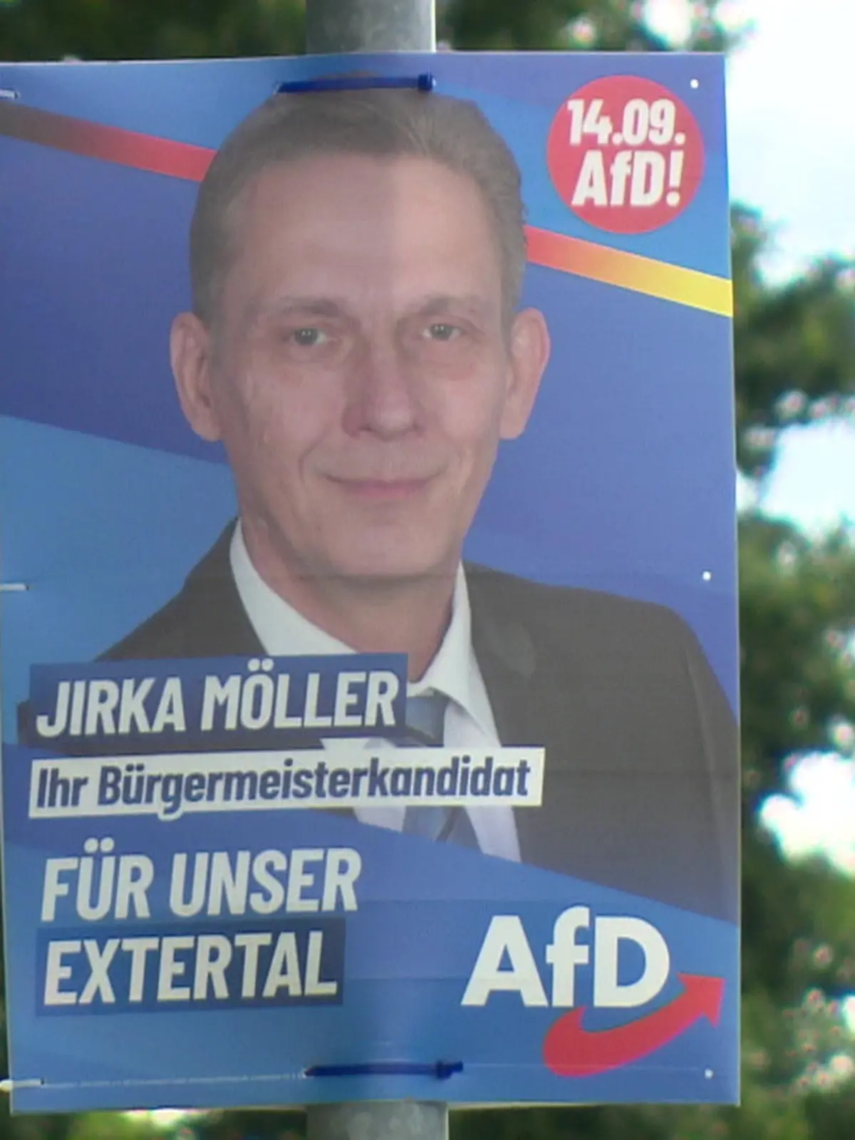 Bild zu: "Bürgermeisterkandidat aus Extertal gerät unter Druck"