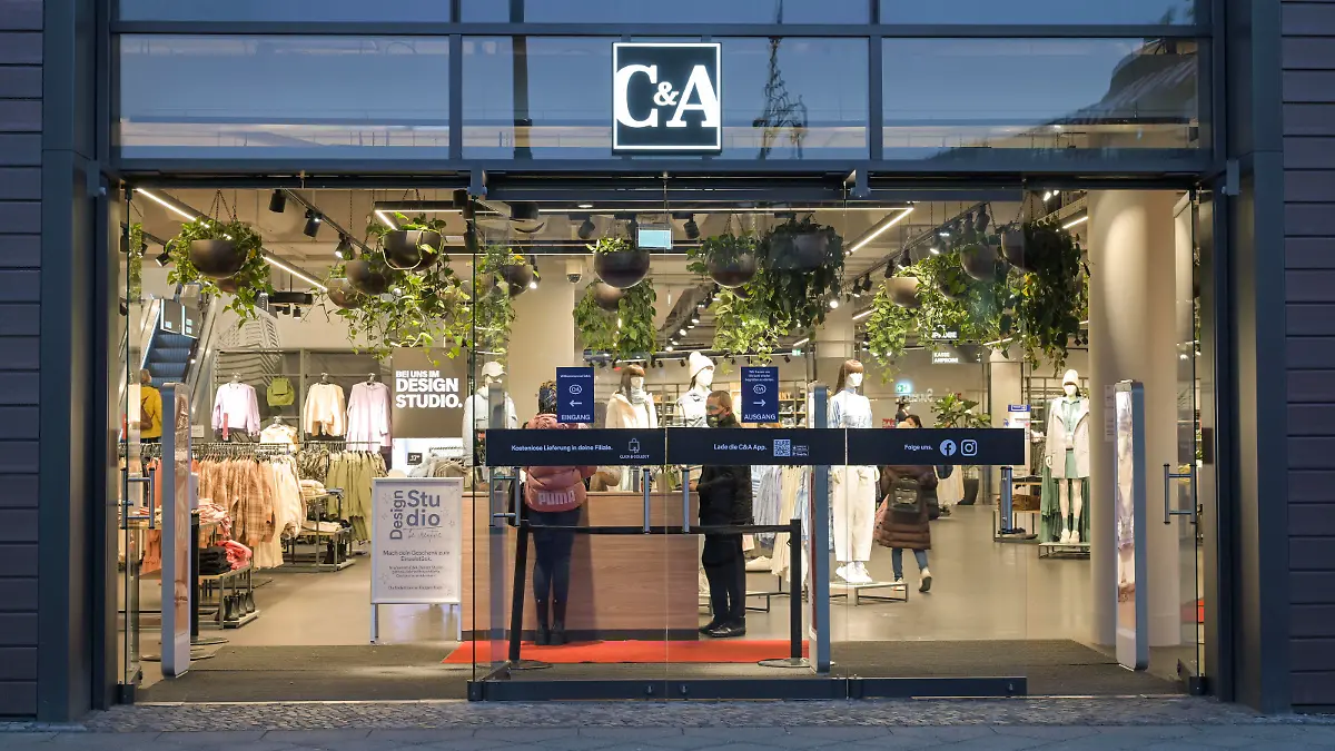 C&A, Kurfürstendamm, Charlottenburg, Berlin, Deutschland