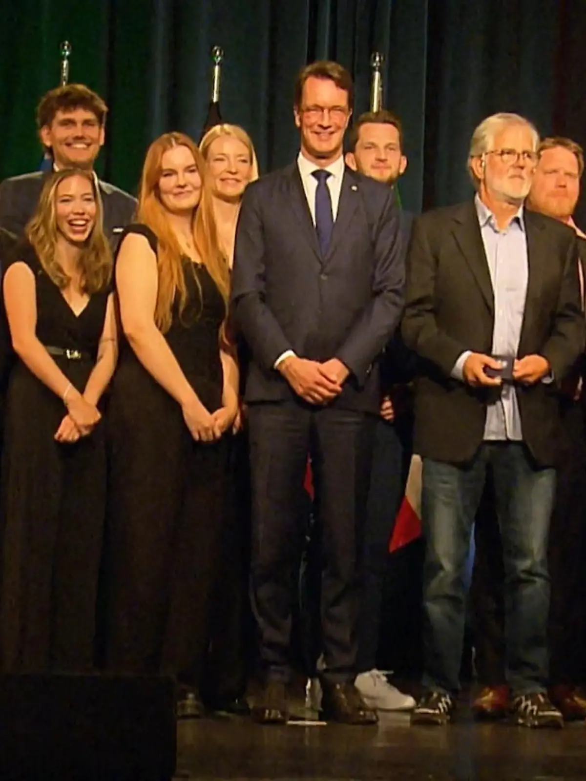 Bild zu: "„Lebensretter” erhalten Medaille "